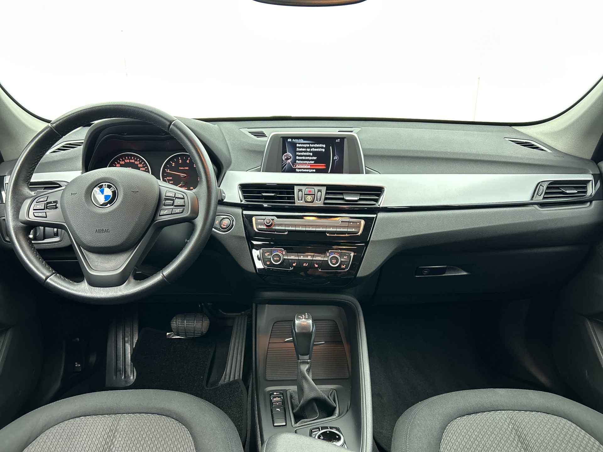 Foto van BMW X1