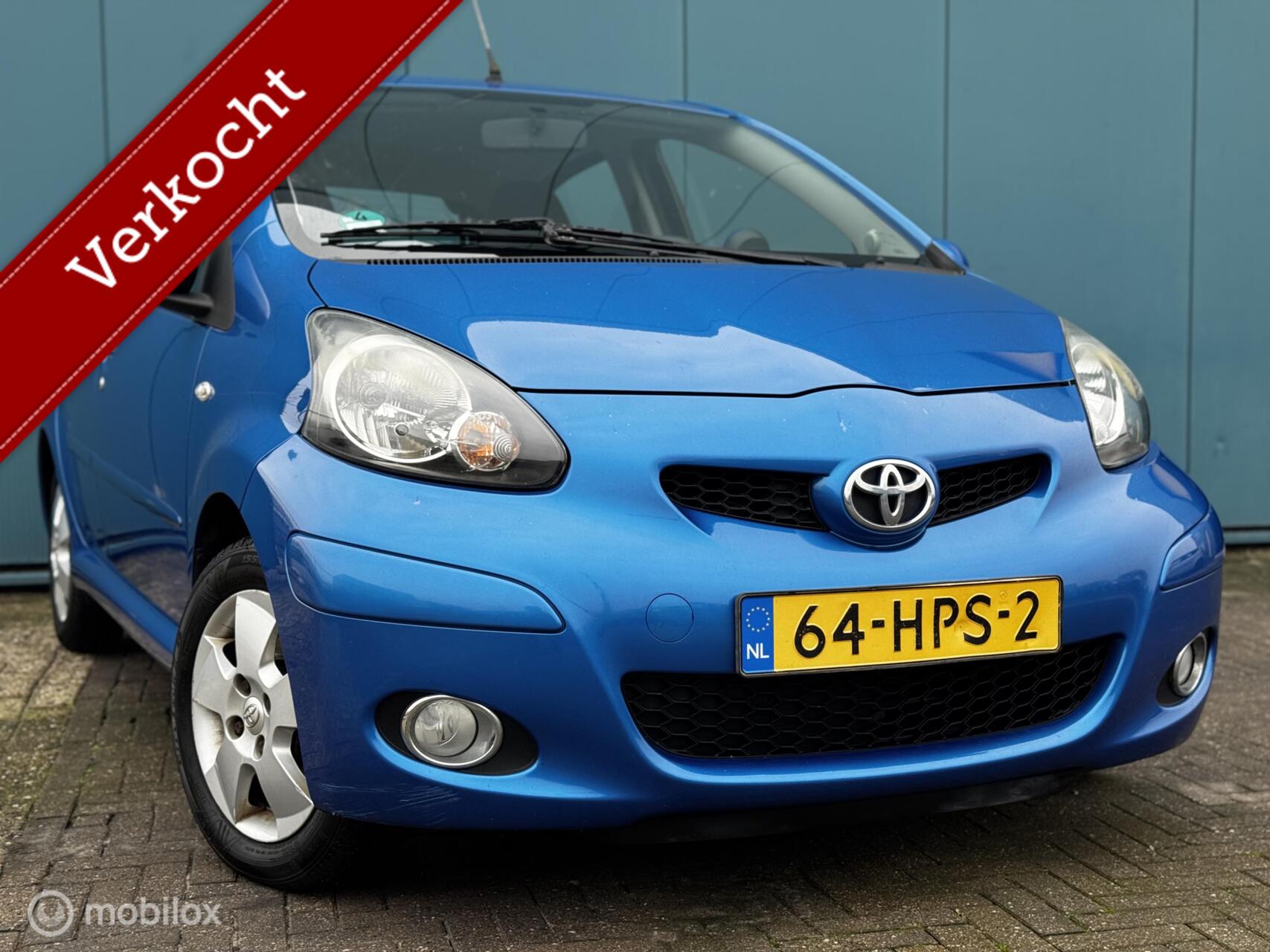 Toyota Toyota Aygo 1.0-12V Dynamic Blue 5Drs Airco APK 26-02-2027 2009 - voorkant