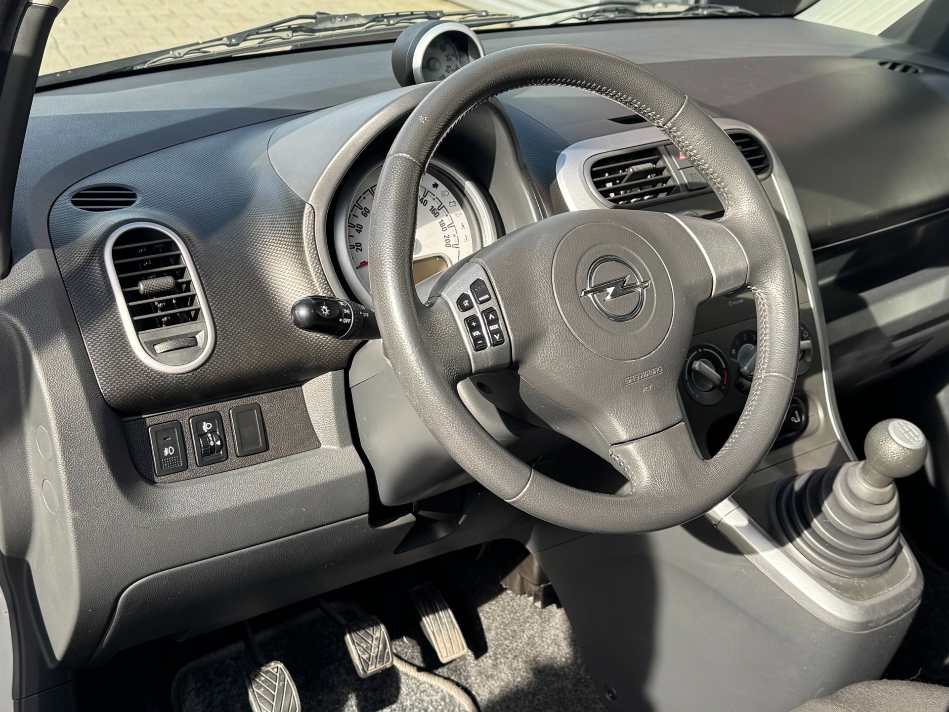 Foto van Opel Agila