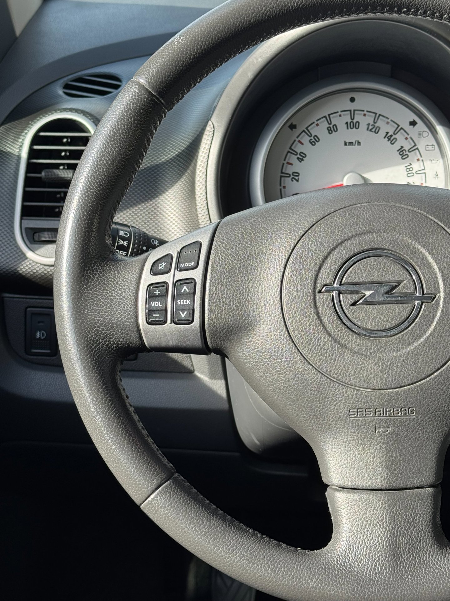 Foto van Opel Agila