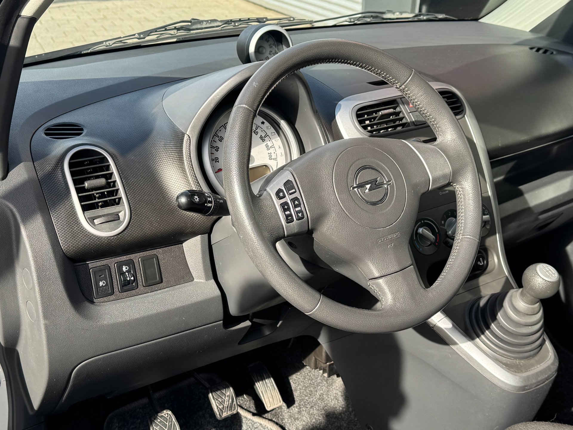 Foto van Opel Agila
