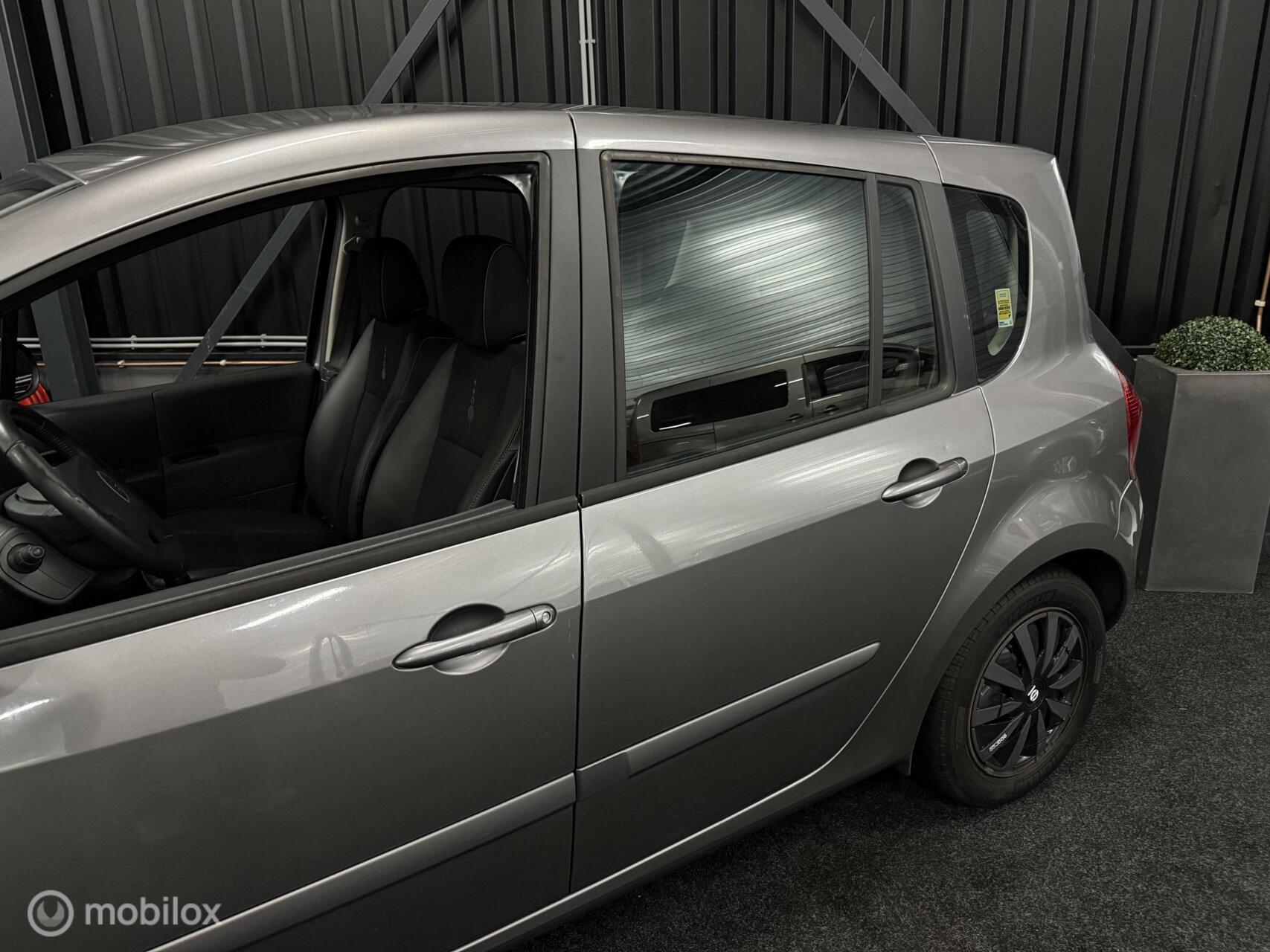 Foto van Renault Modus