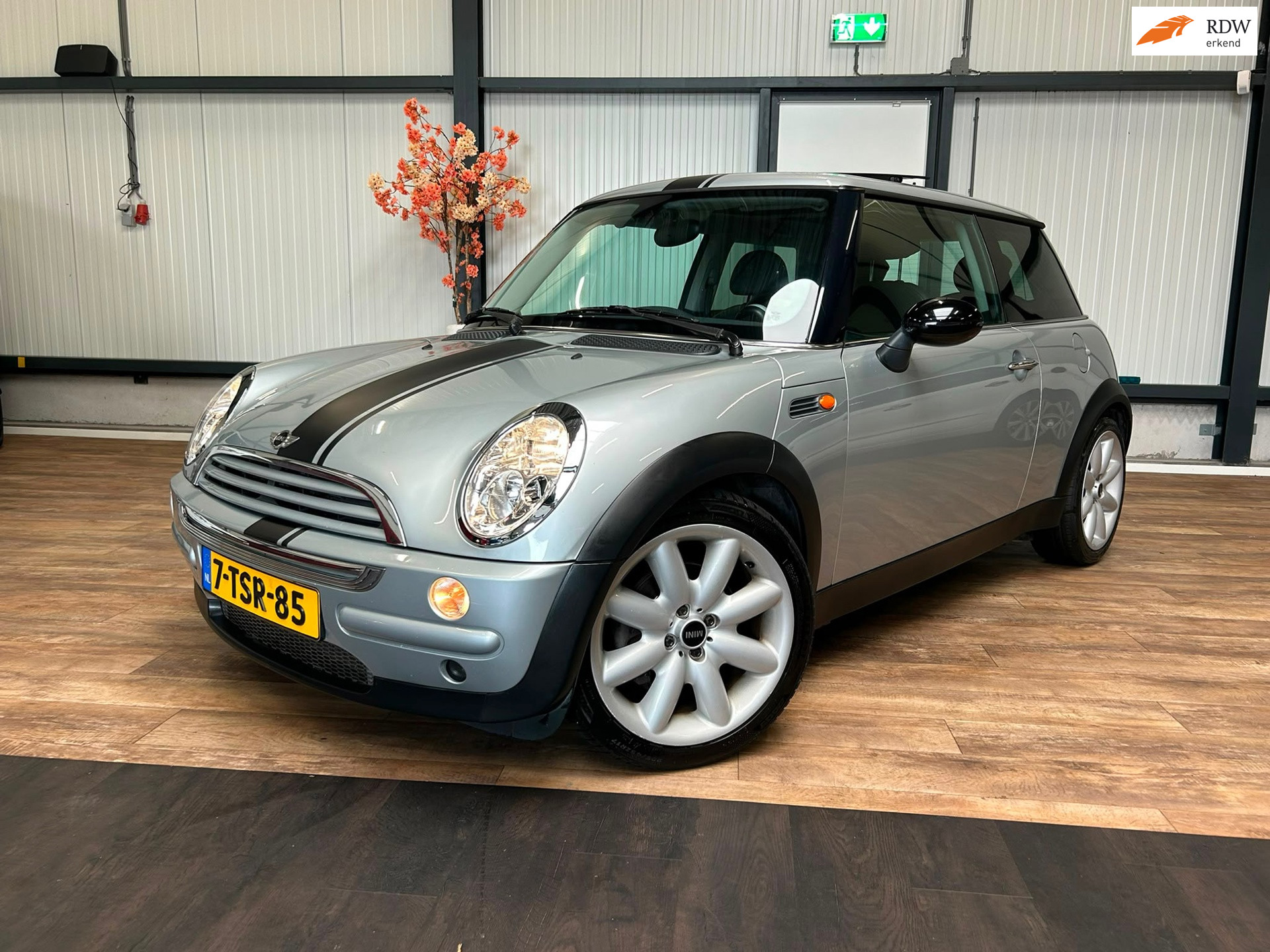 Foto van MINI MINI COOPER