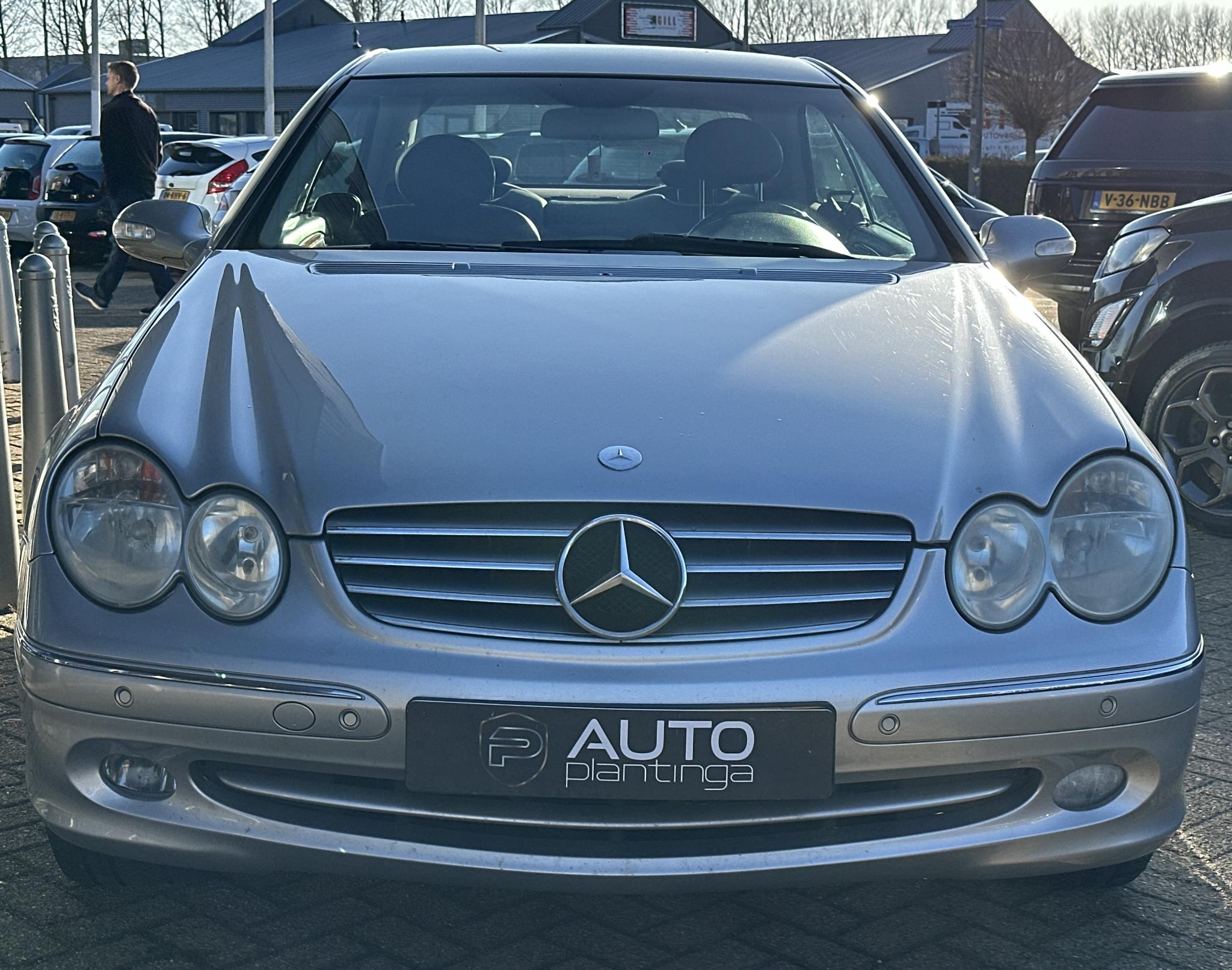 Foto van Mercedes-Benz CLK 240