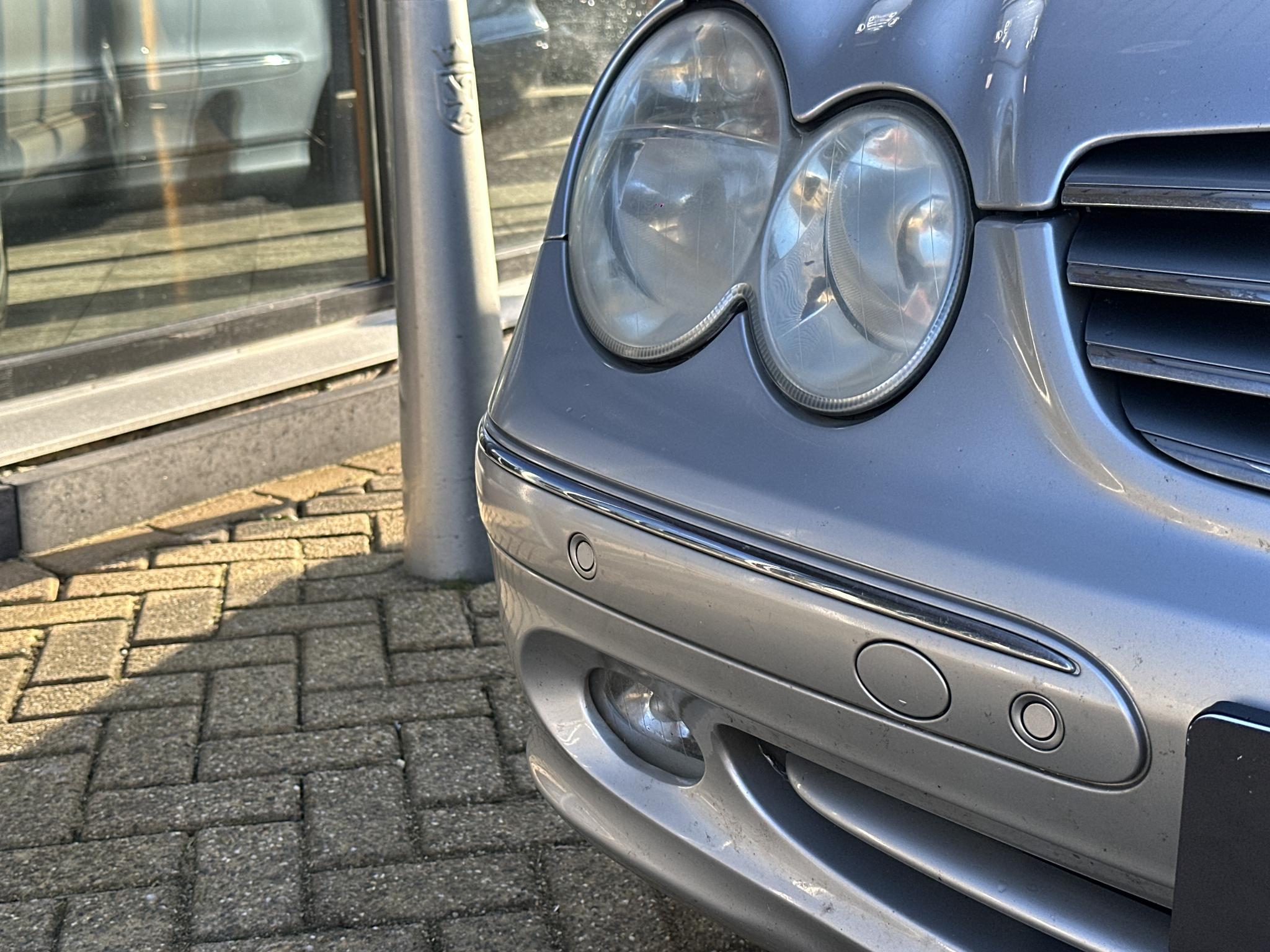 Foto van Mercedes-Benz CLK 240