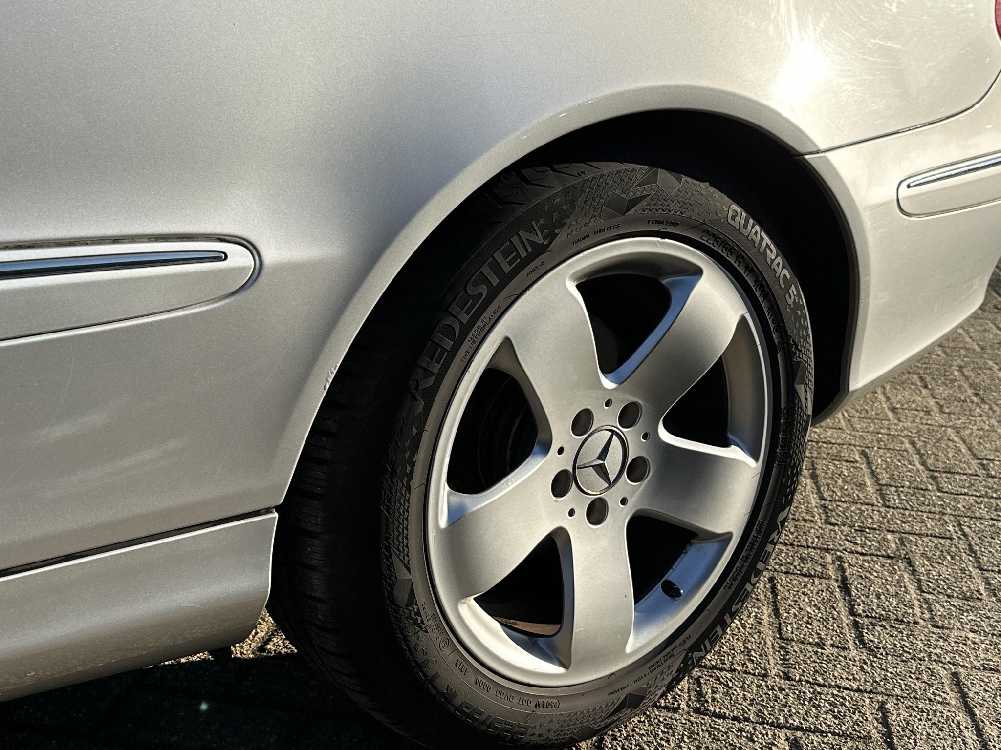 Foto van Mercedes-Benz CLK 240