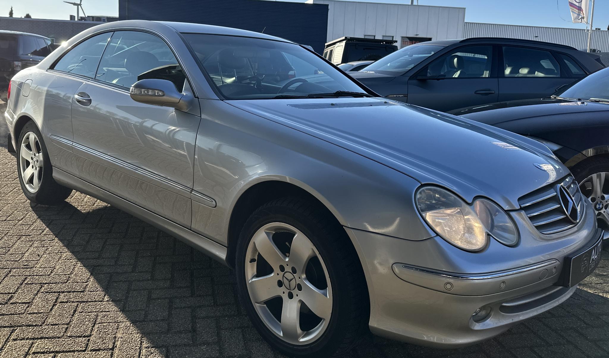 Foto van Mercedes-Benz CLK 240