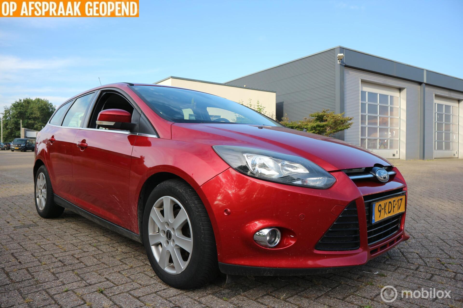 Ford Focus 1.6 TDCI ECOnetic Titanium AIRCO-ECC/2X-PDC 2013 - voorkant
