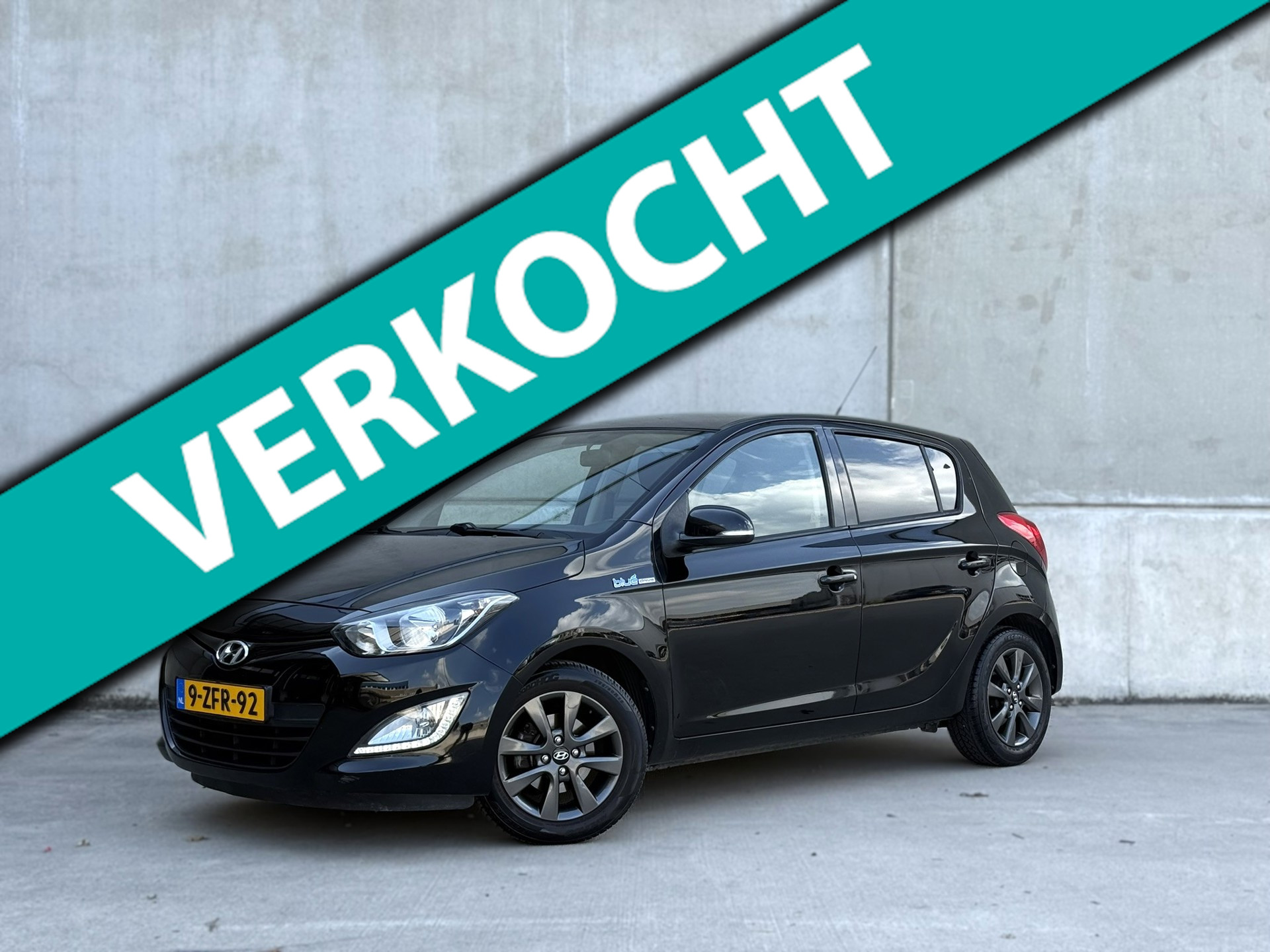 Hyundai I20 1.2 i-Drive Cool, APK Airco NAP LM Velgen 2015 - voorkant
