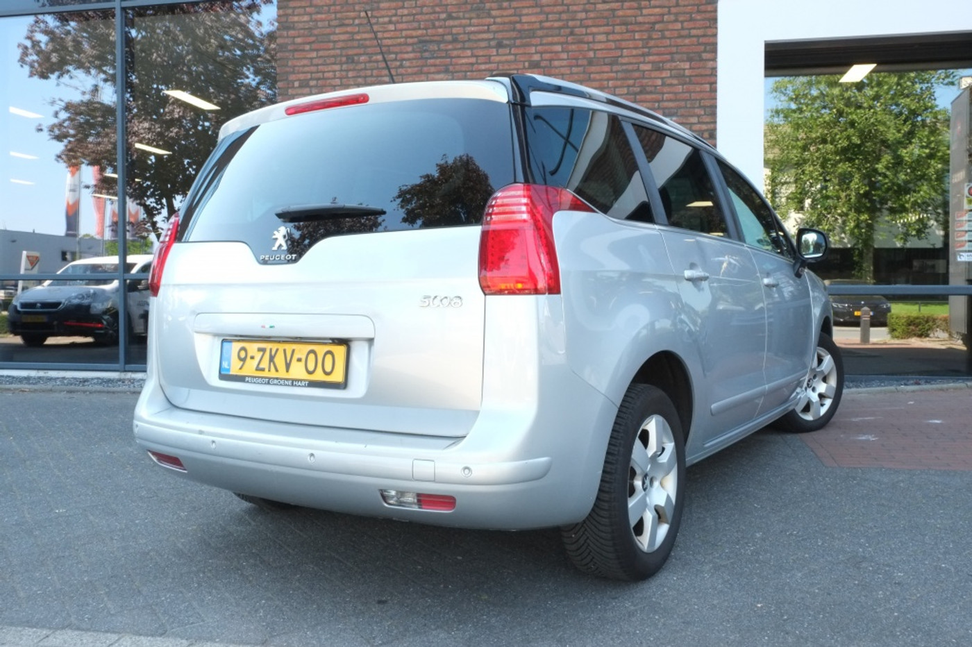 Foto van Peugeot 5008