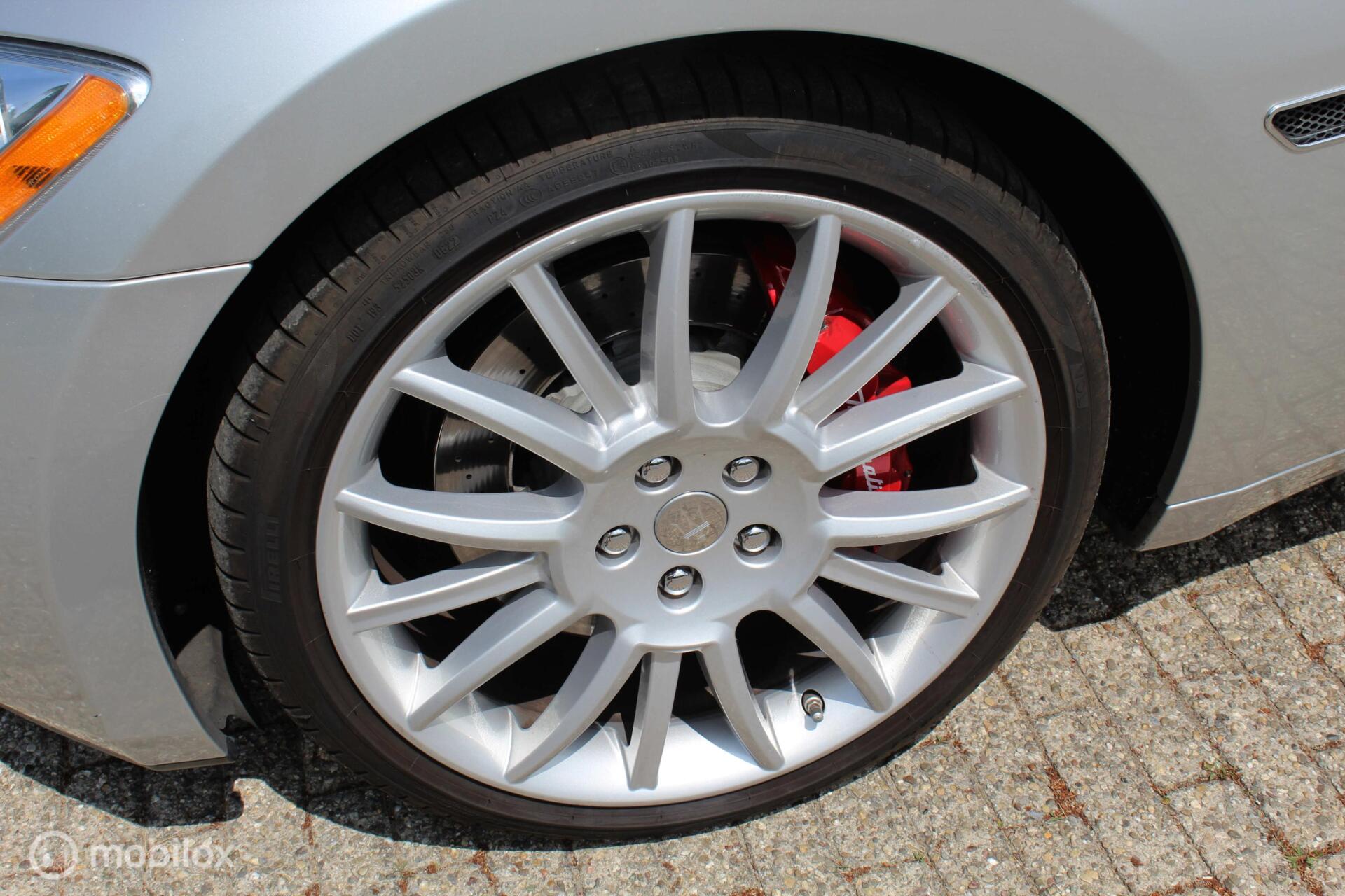 Foto van Maserati Grancabrio