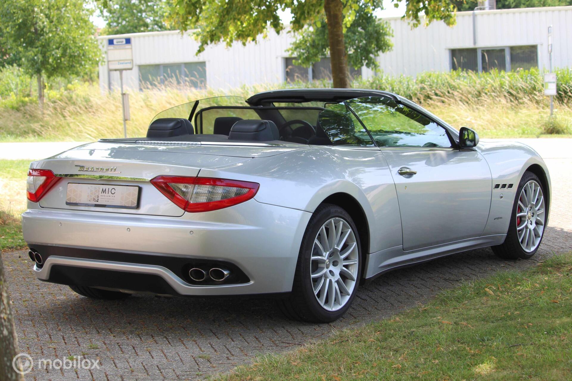 Foto van Maserati Grancabrio