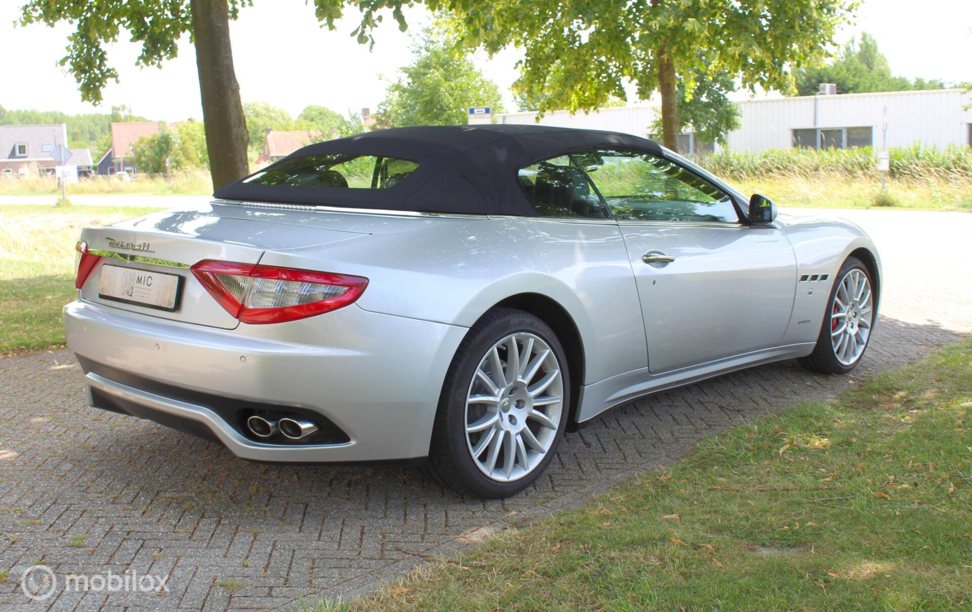 Foto van Maserati Grancabrio