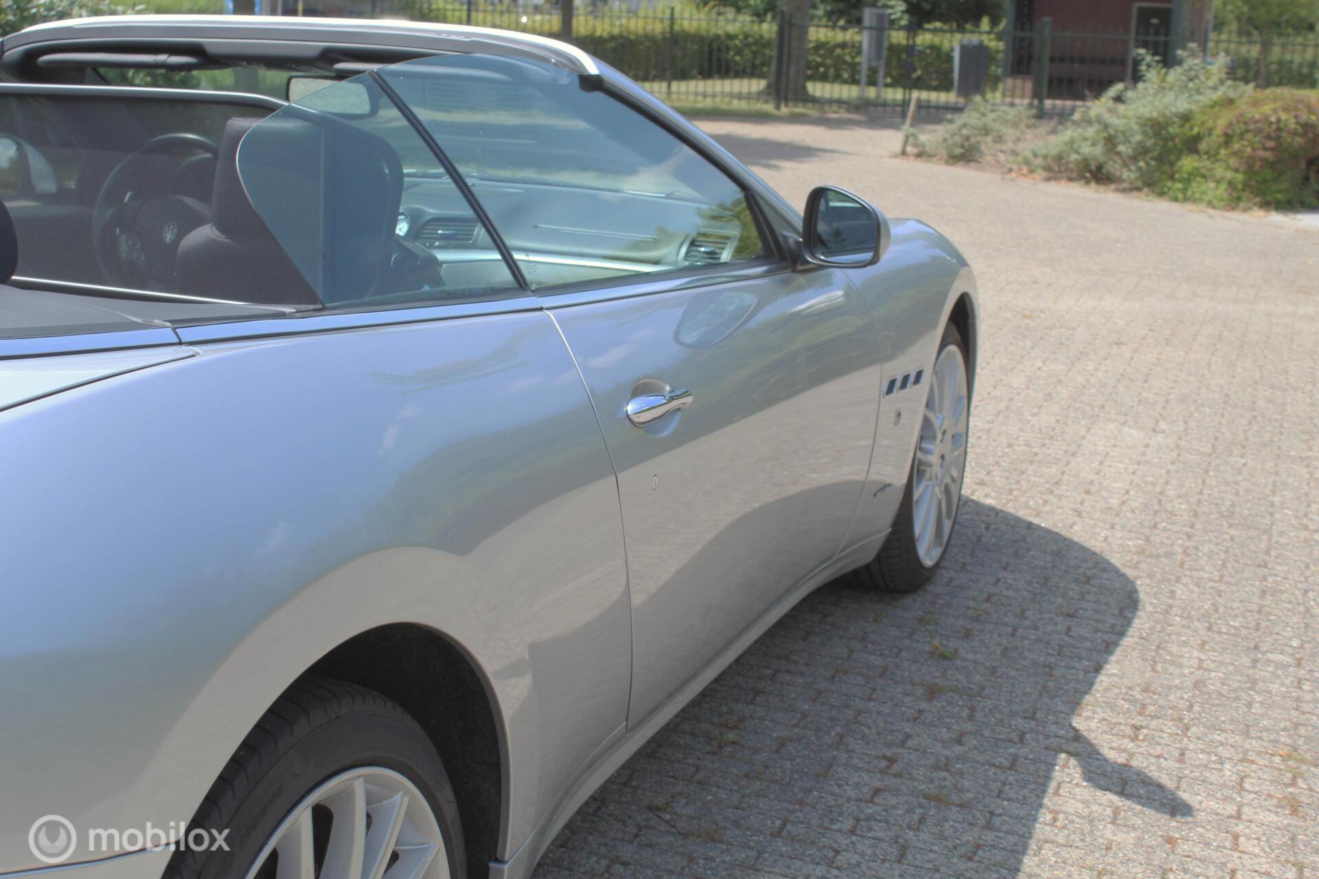 Foto van Maserati Grancabrio