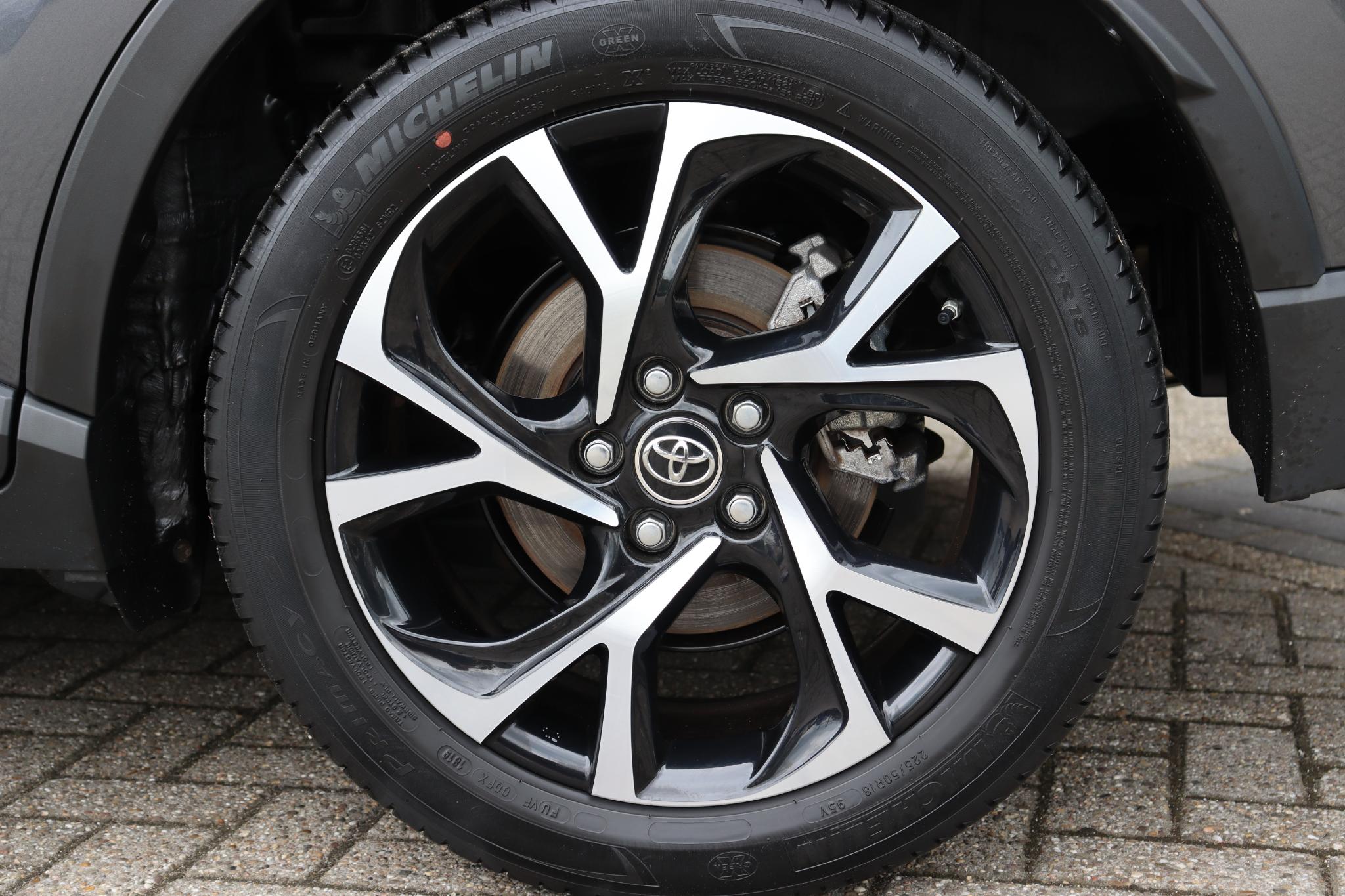 Foto van Toyota Toyota C-hr