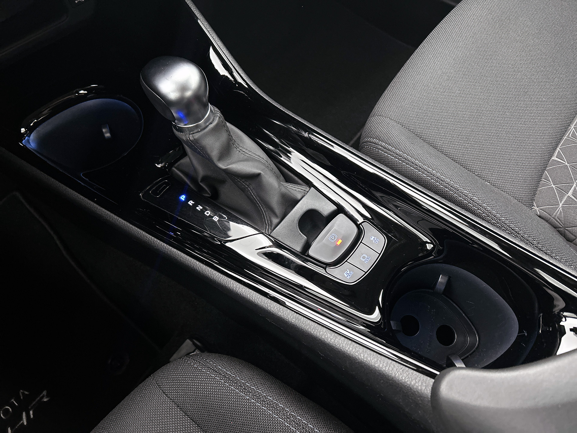 Foto van Toyota Toyota C-hr