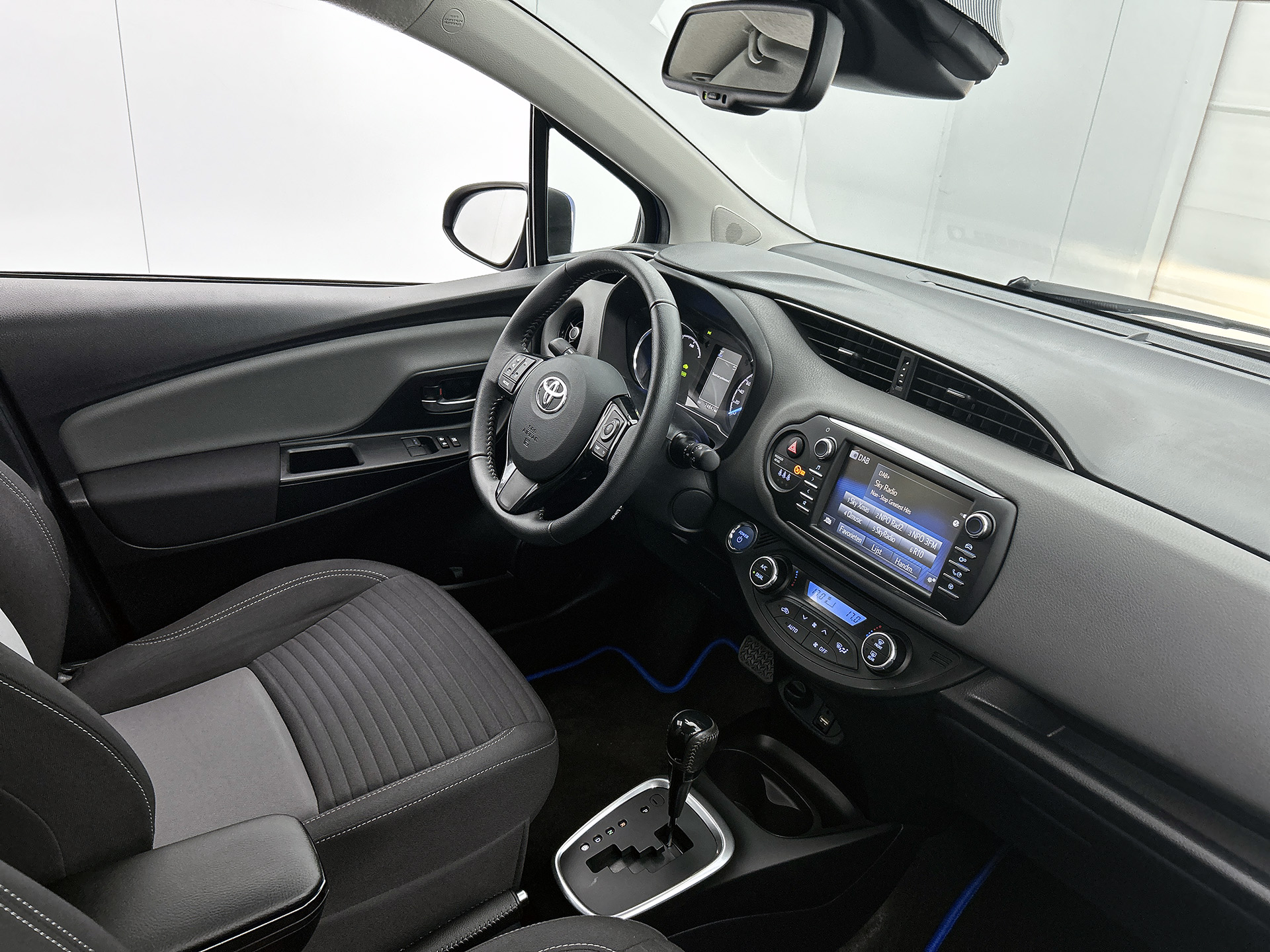 Foto van Toyota Toyota Yaris Hybrid