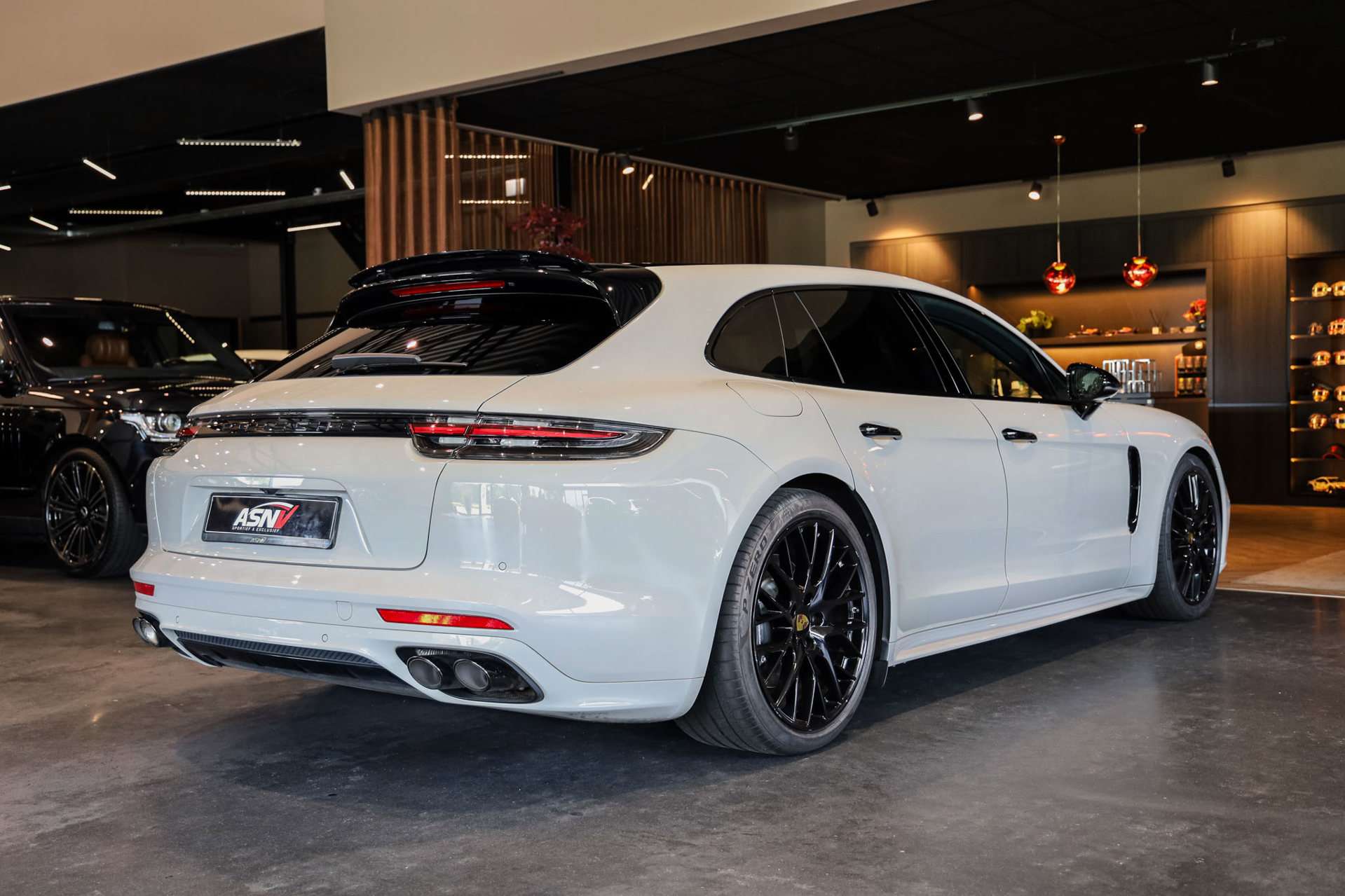Foto van Porsche Panamera 4 E-hybrid