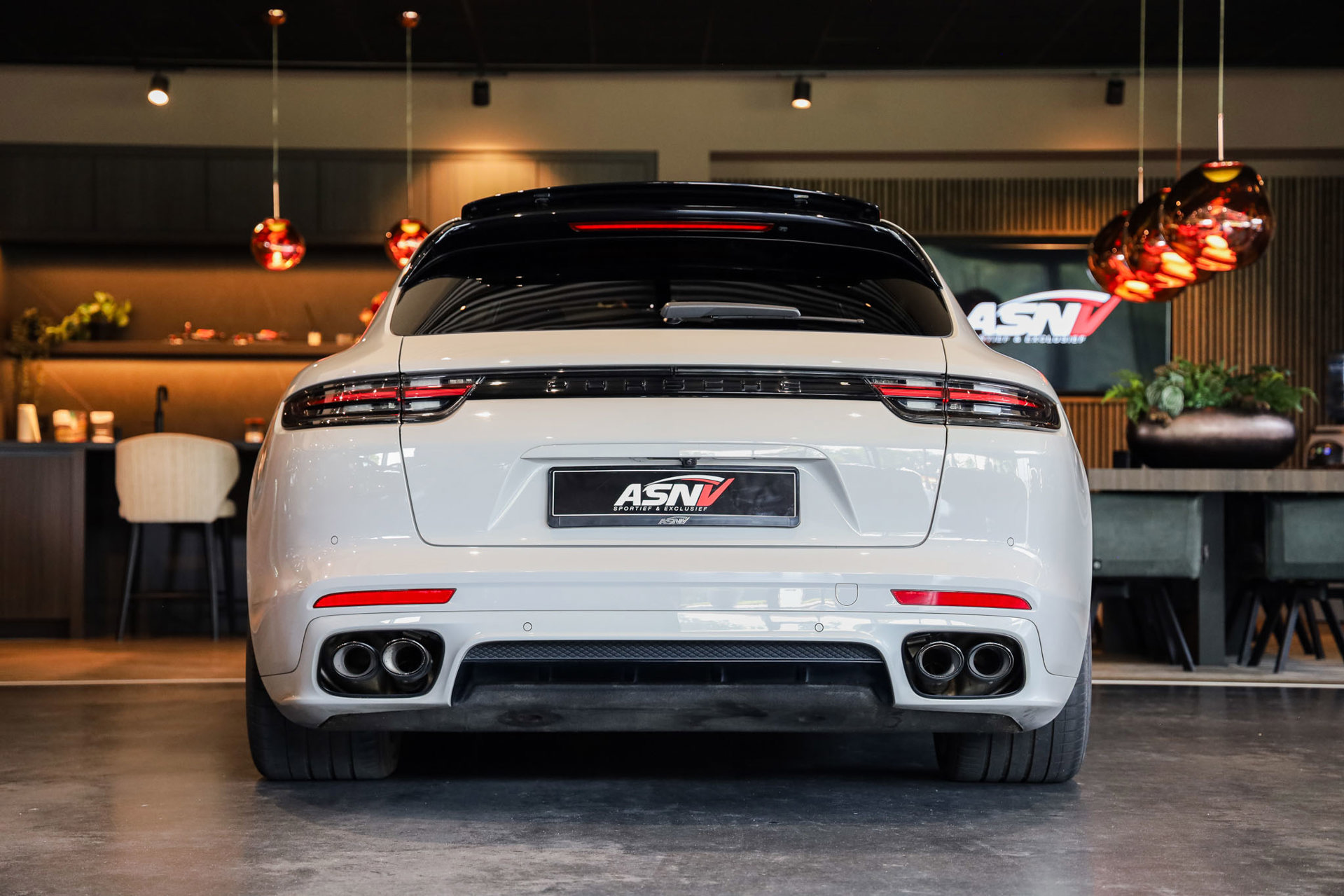 Foto van Porsche Panamera 4 E-hybrid
