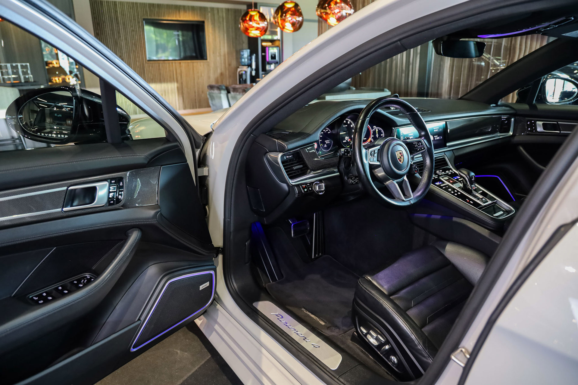 Foto van Porsche Panamera 4 E-hybrid