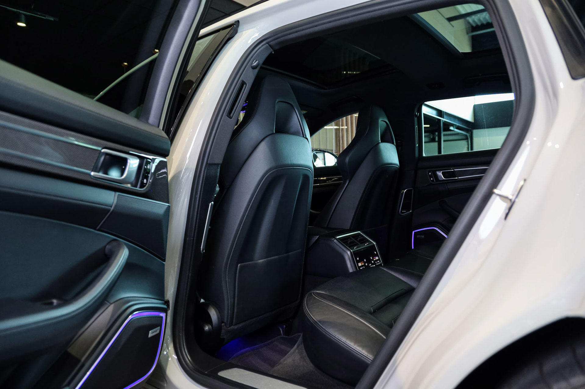 Foto van Porsche Panamera 4 E-hybrid