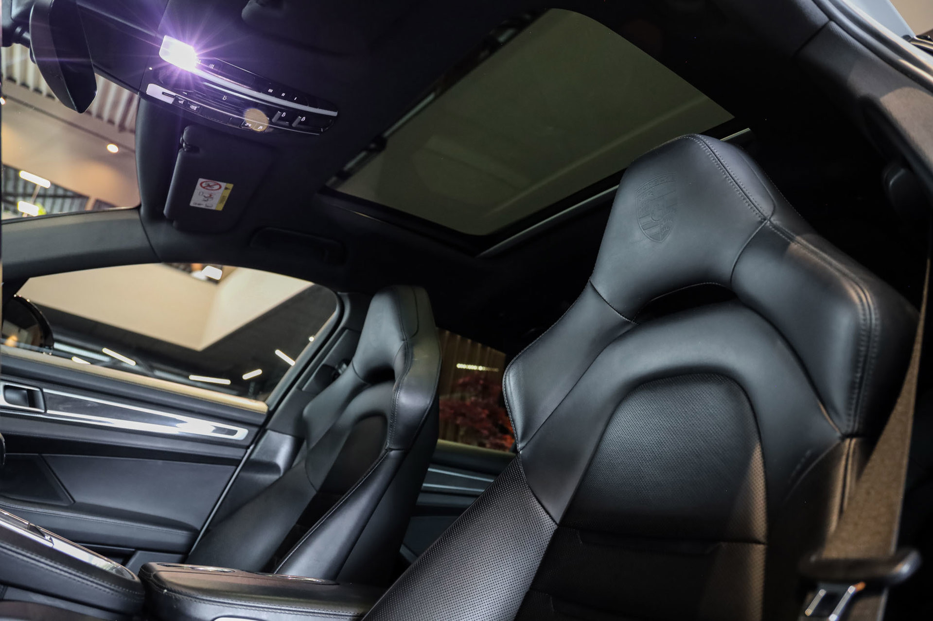 Foto van Porsche Panamera 4 E-hybrid
