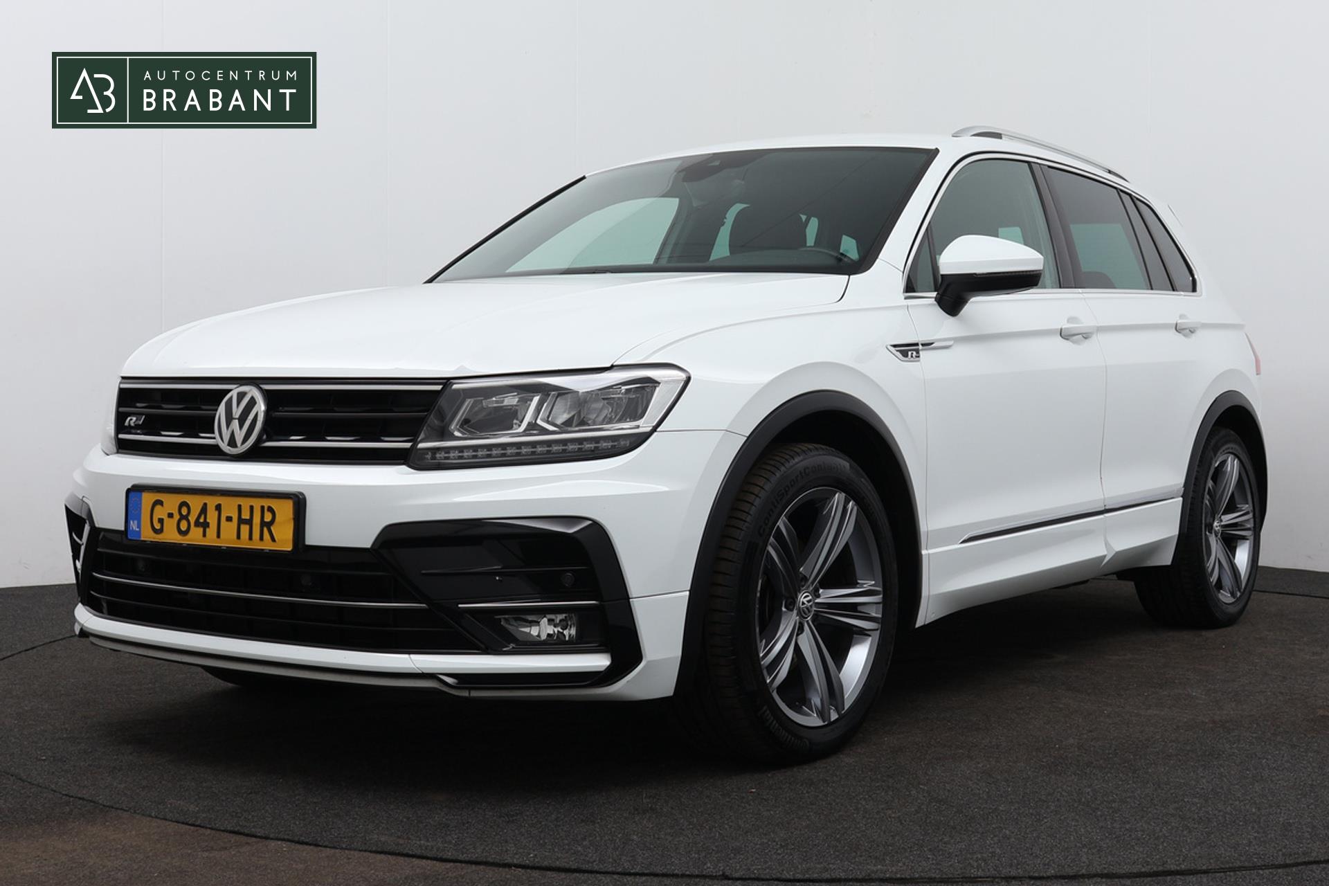 Volkswagen Tiguan 1.5 TSI ACT Highline Business R Automaat (Goed ondH, Navi, PDC, Adaptive, Virtual Cockpit, NL-auto) 2019 - voorkant
