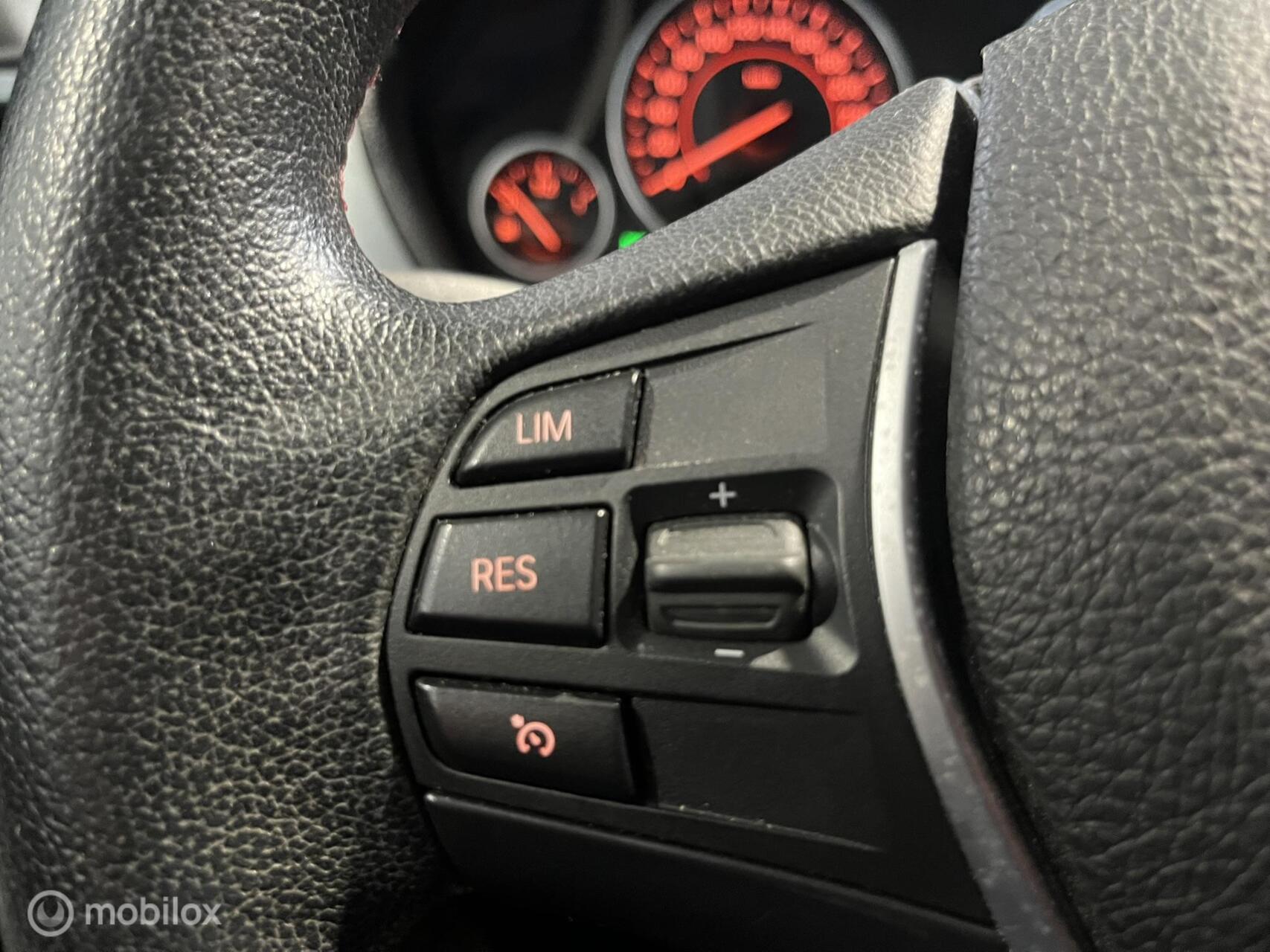 Foto van BMW 320i