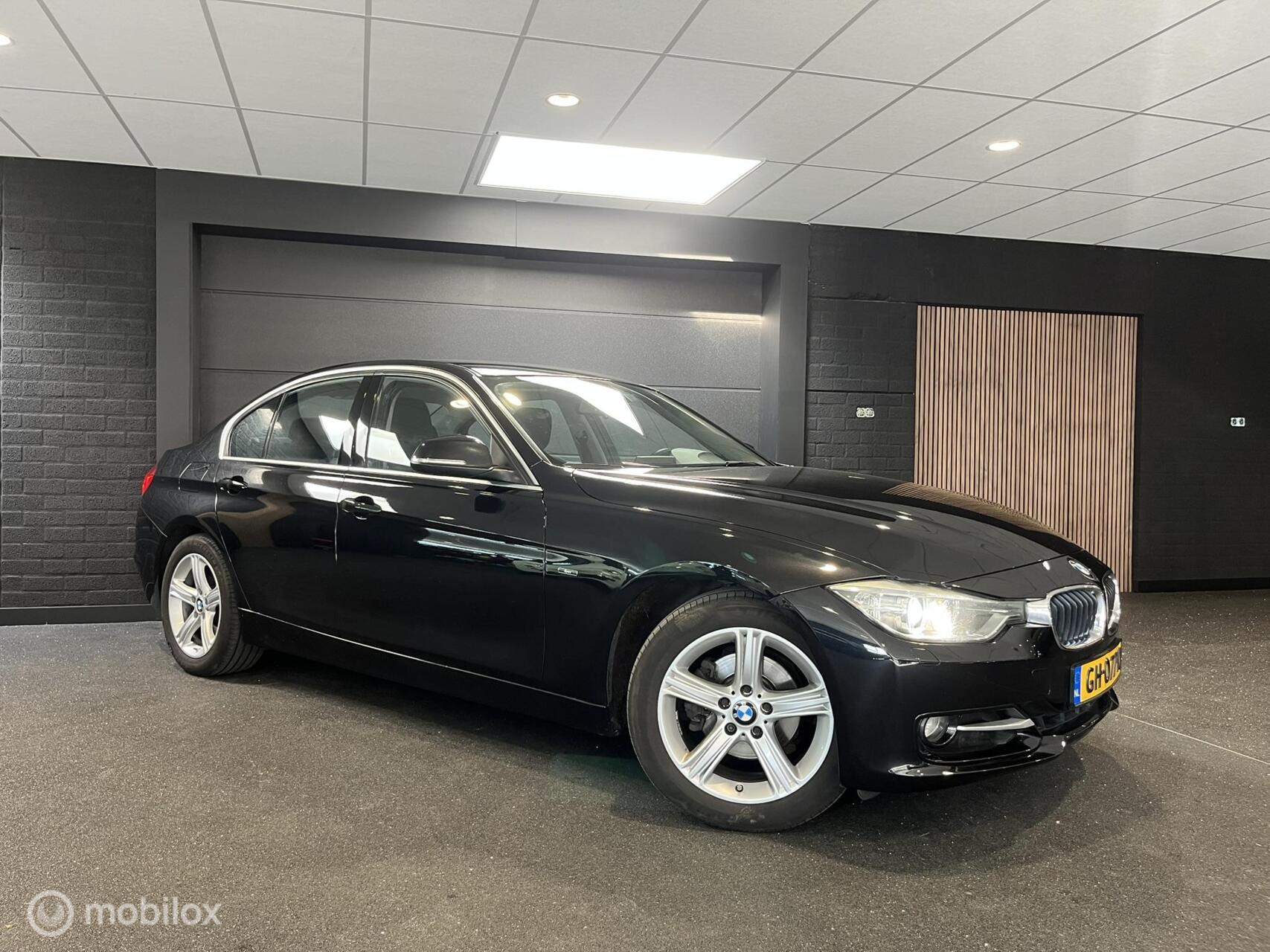 Foto van BMW 320i