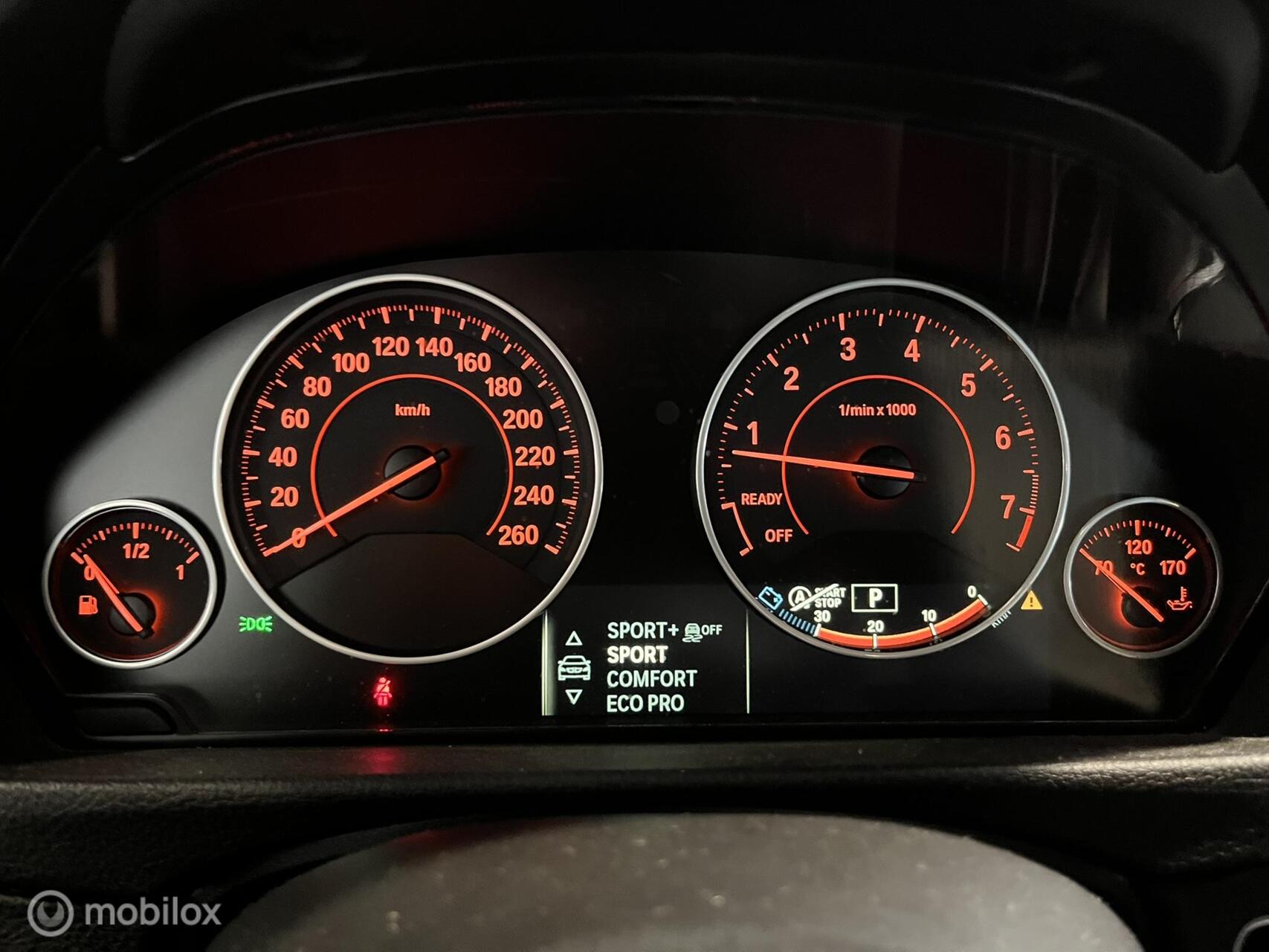 Foto van BMW 320i