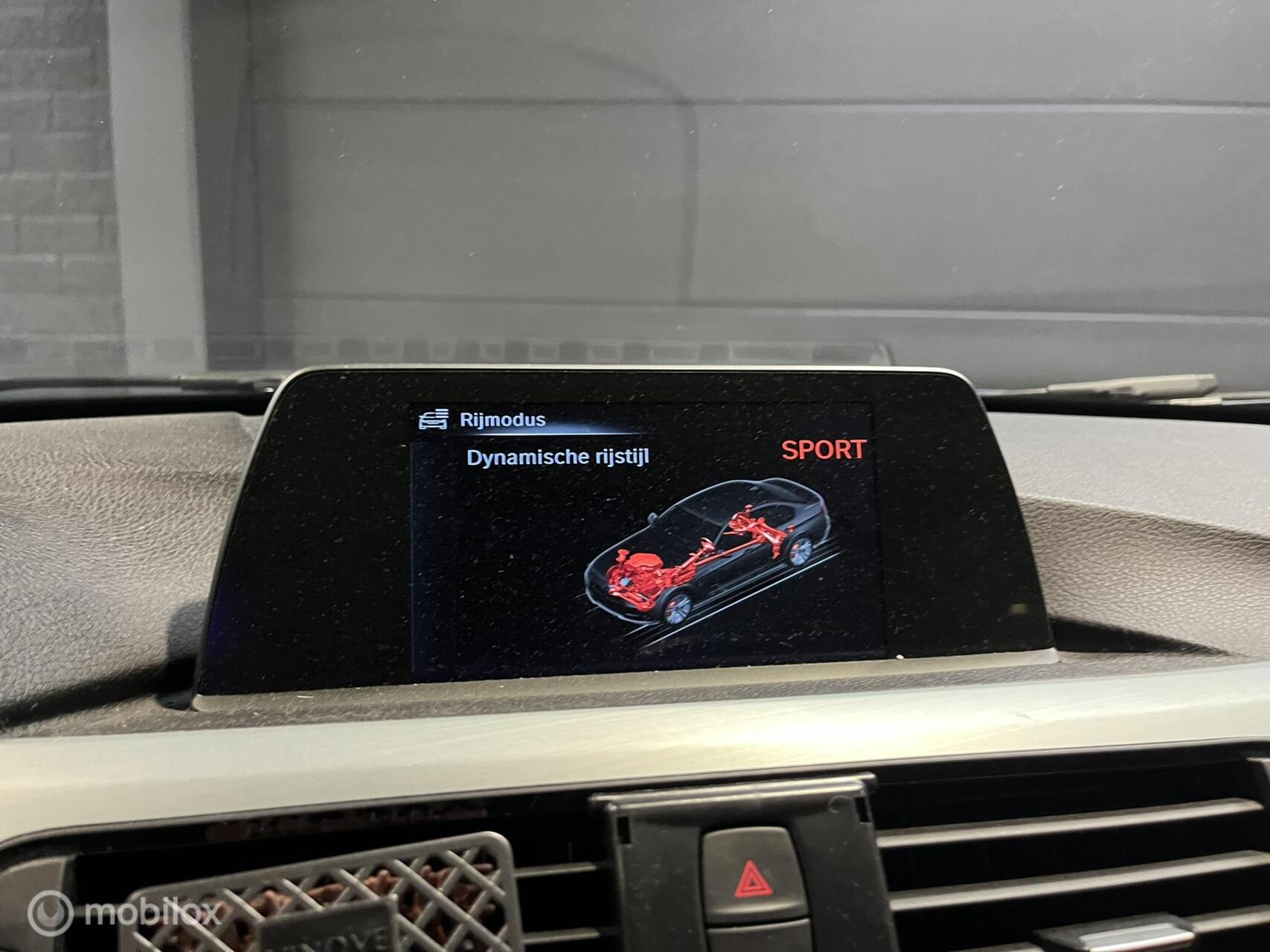 Foto van BMW 320i