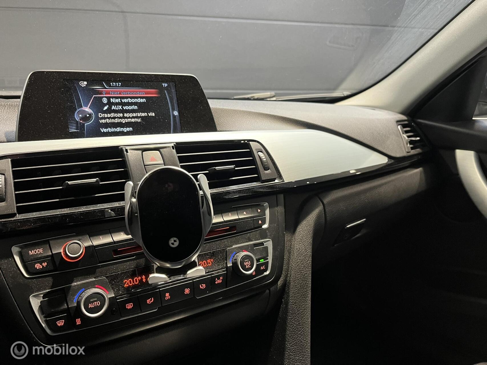 Foto van BMW 320i