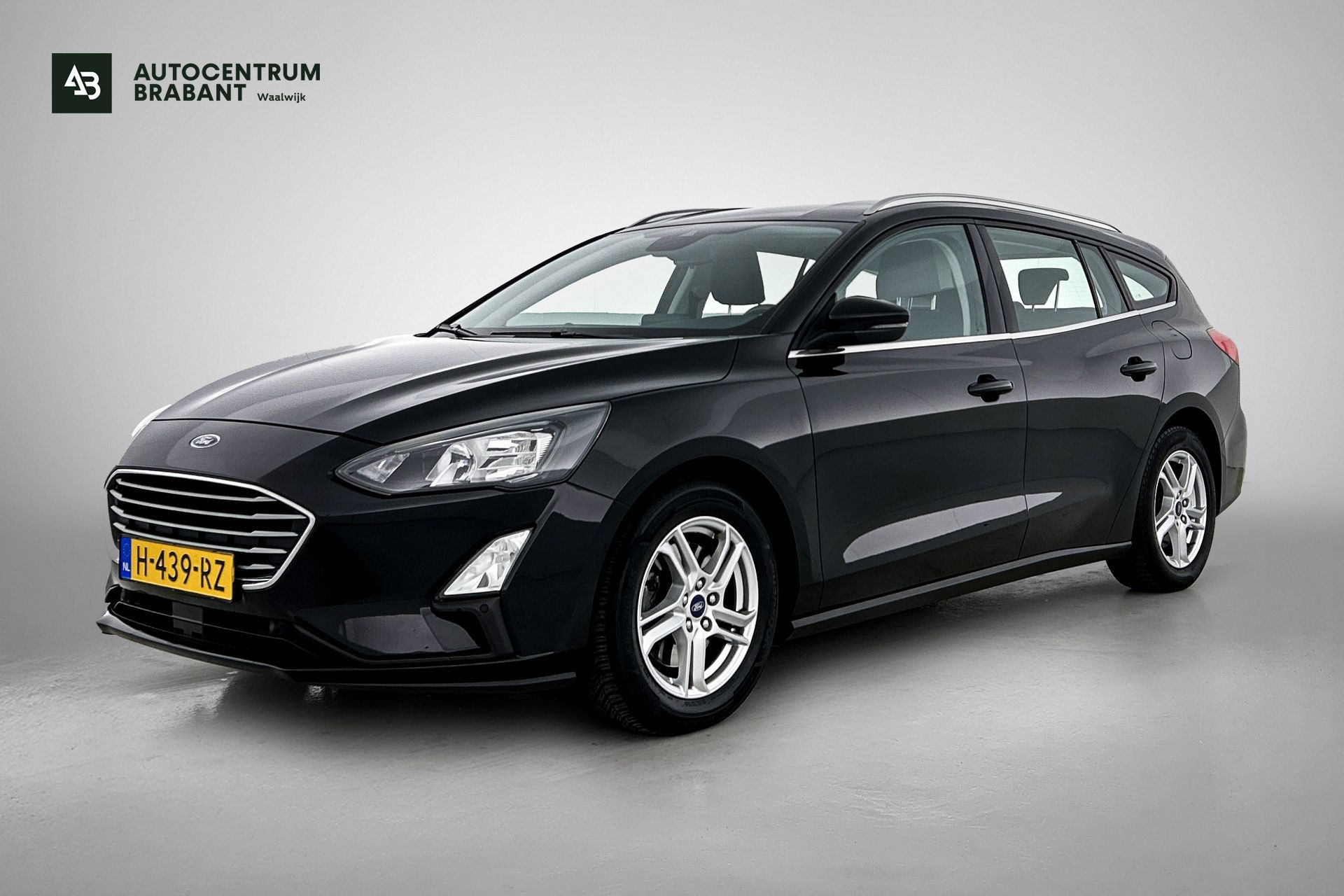 Ford Focus 1.0 EcoBoost Trend Edition Business (NAVIGATIE, CARPLAY, PDC, STUURBEDIENING, 1e EIGENAAR) 2020 - voorkant