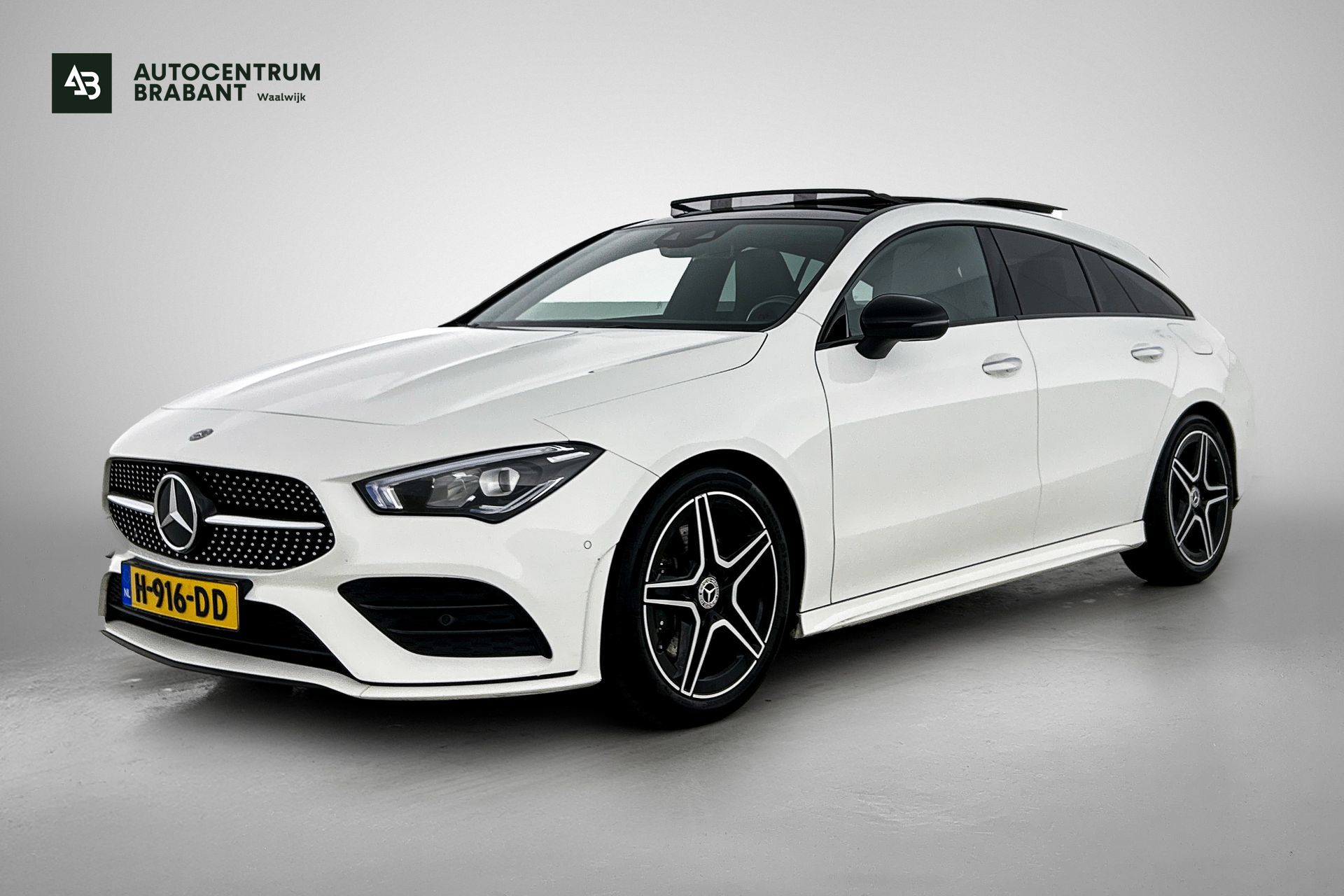 Mercedes-Benz Cla 200 Business Solution AMG (PANORAMADAK, SFEERVERLICHTING, CAMERA, LEDER) 2020 - voorkant