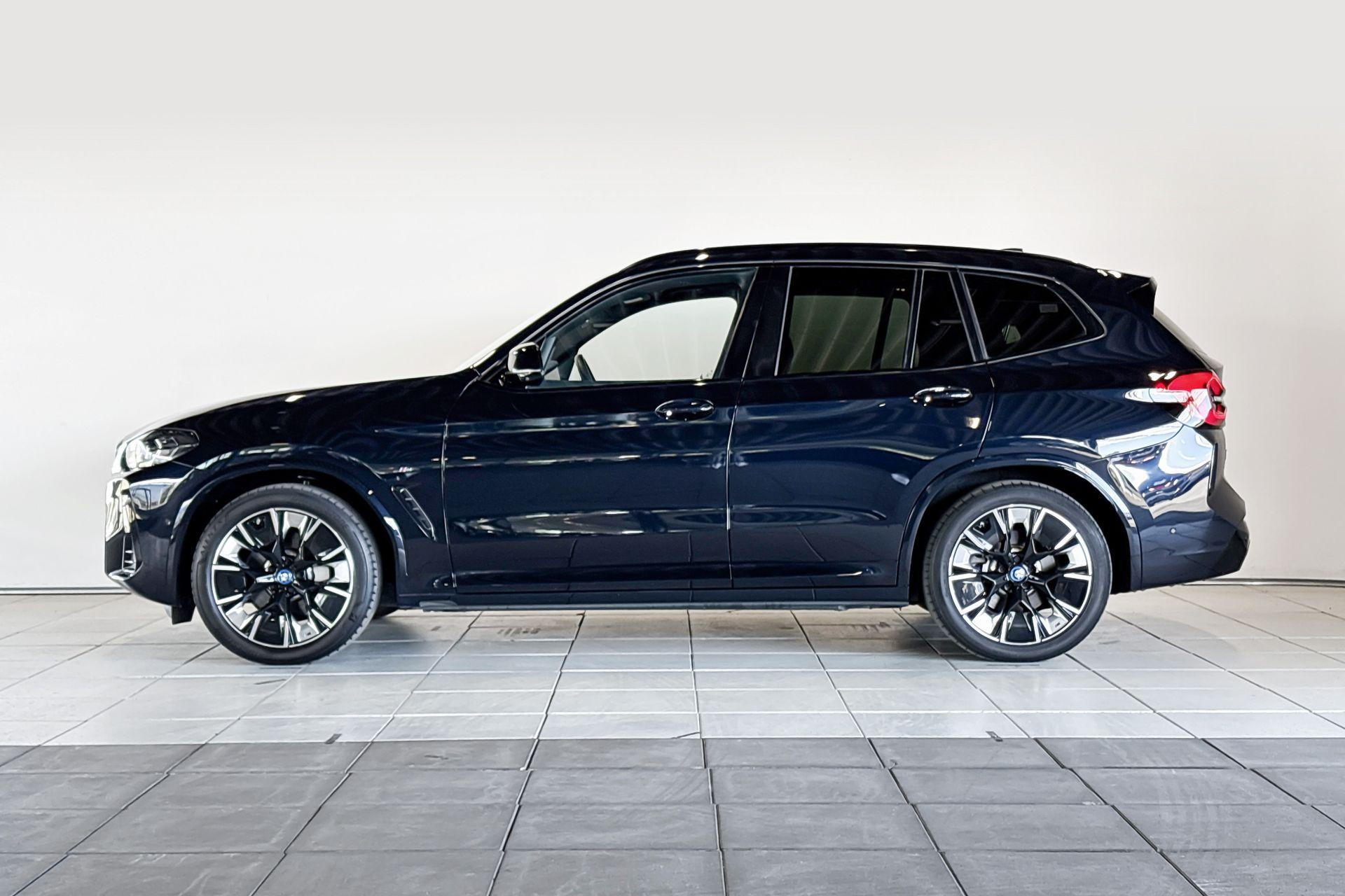 Foto van BMW Ix3