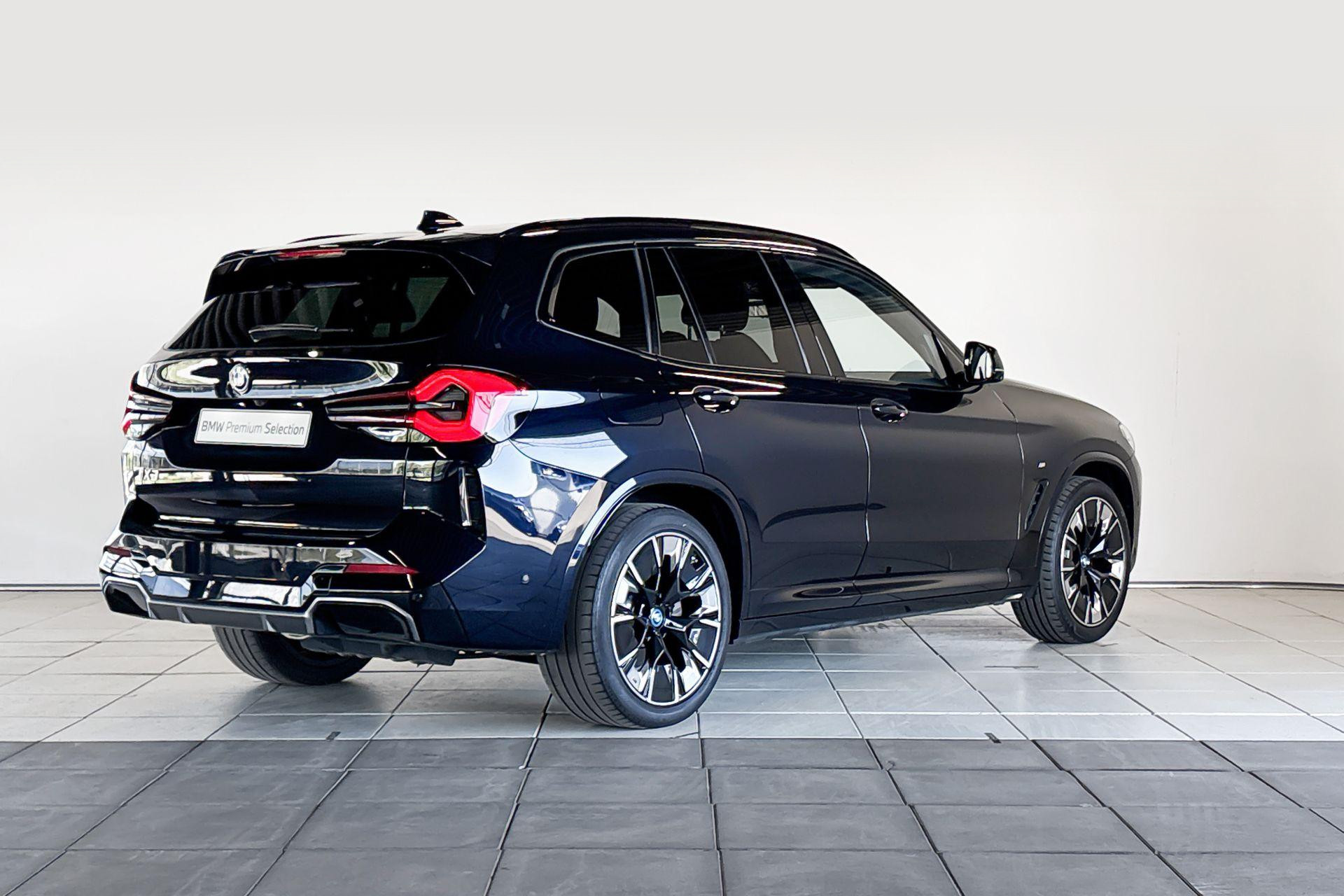 Foto van BMW Ix3