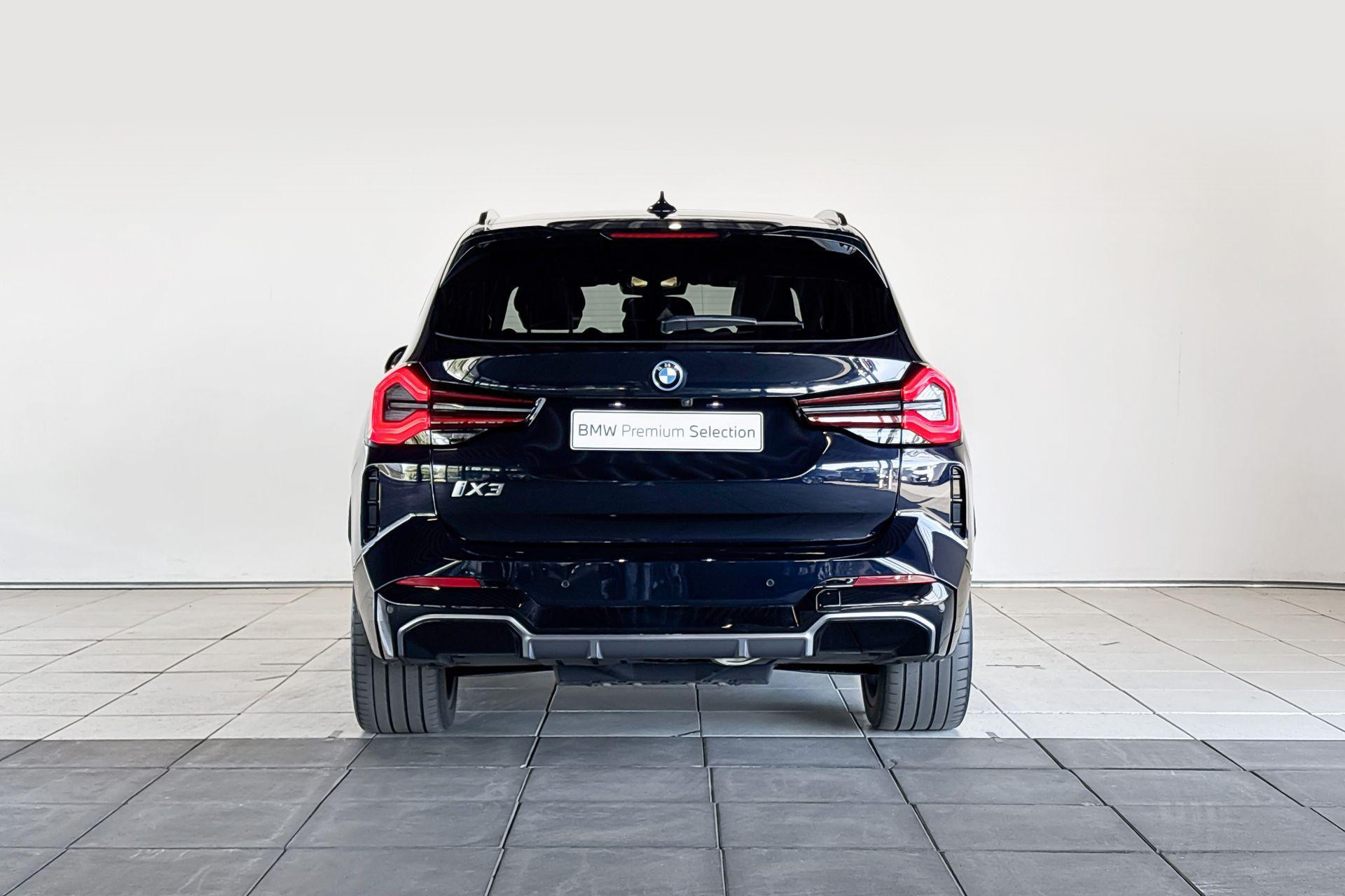 Foto van BMW Ix3