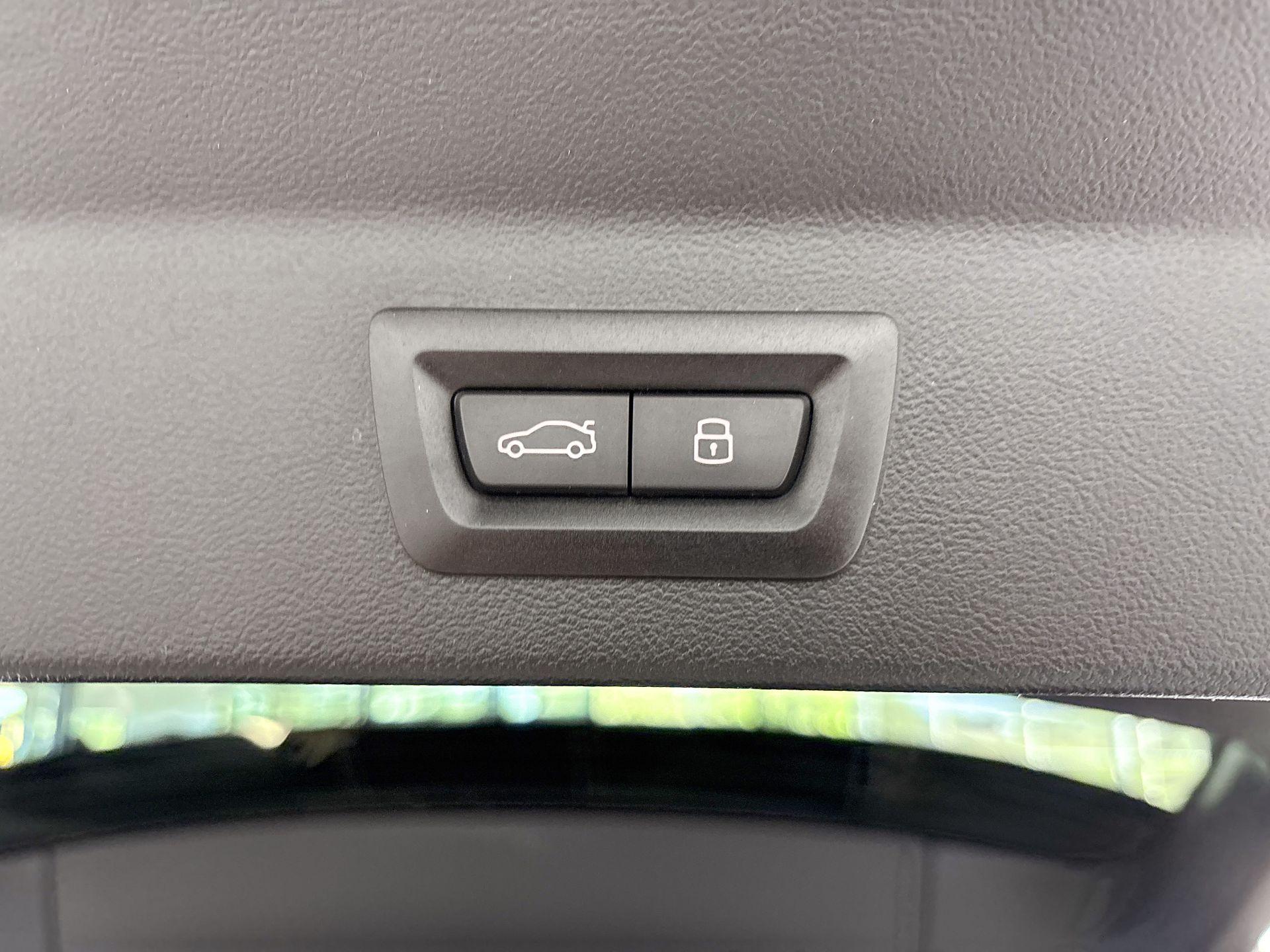 Foto van BMW Ix3