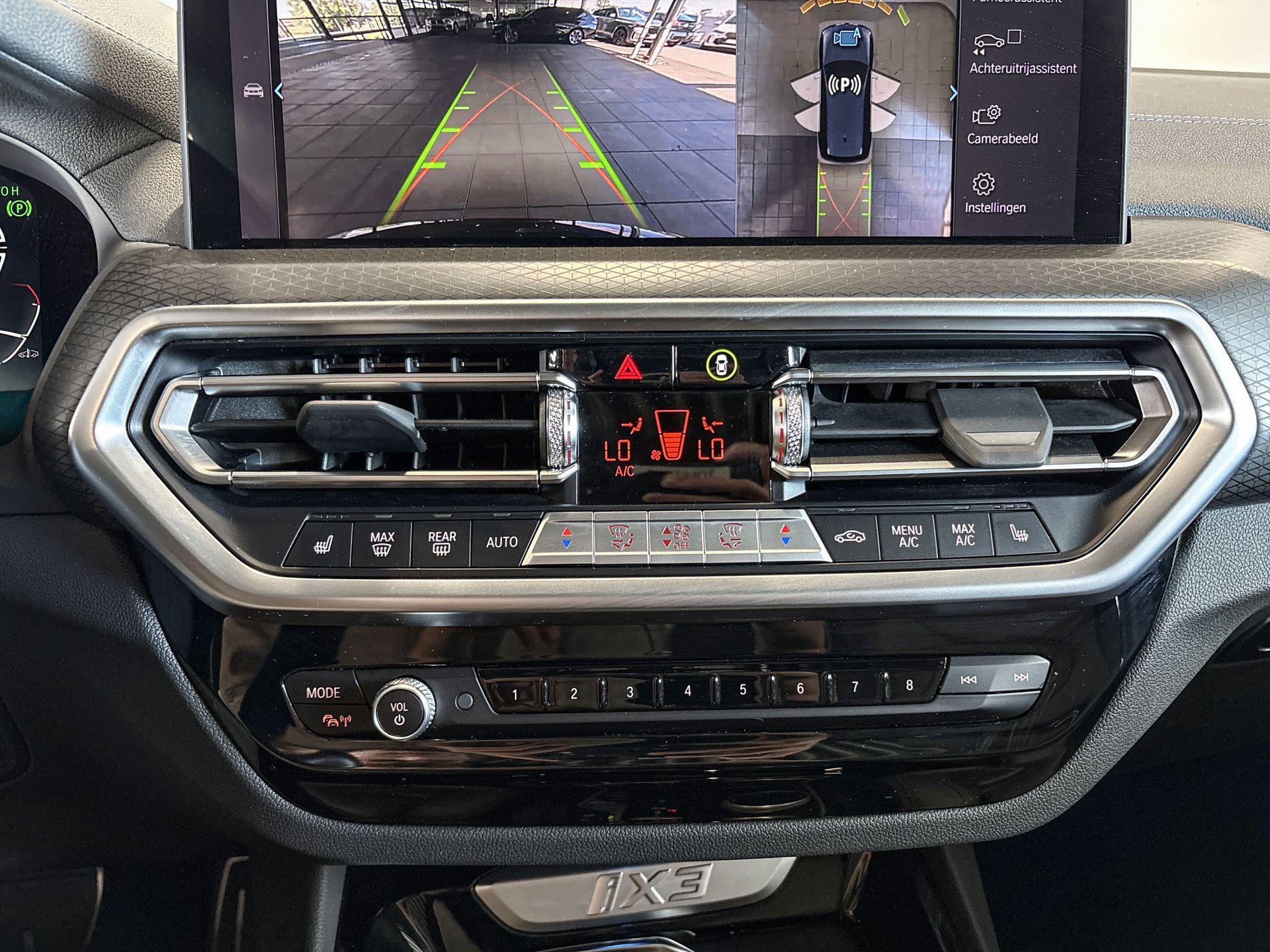 Foto van BMW Ix3