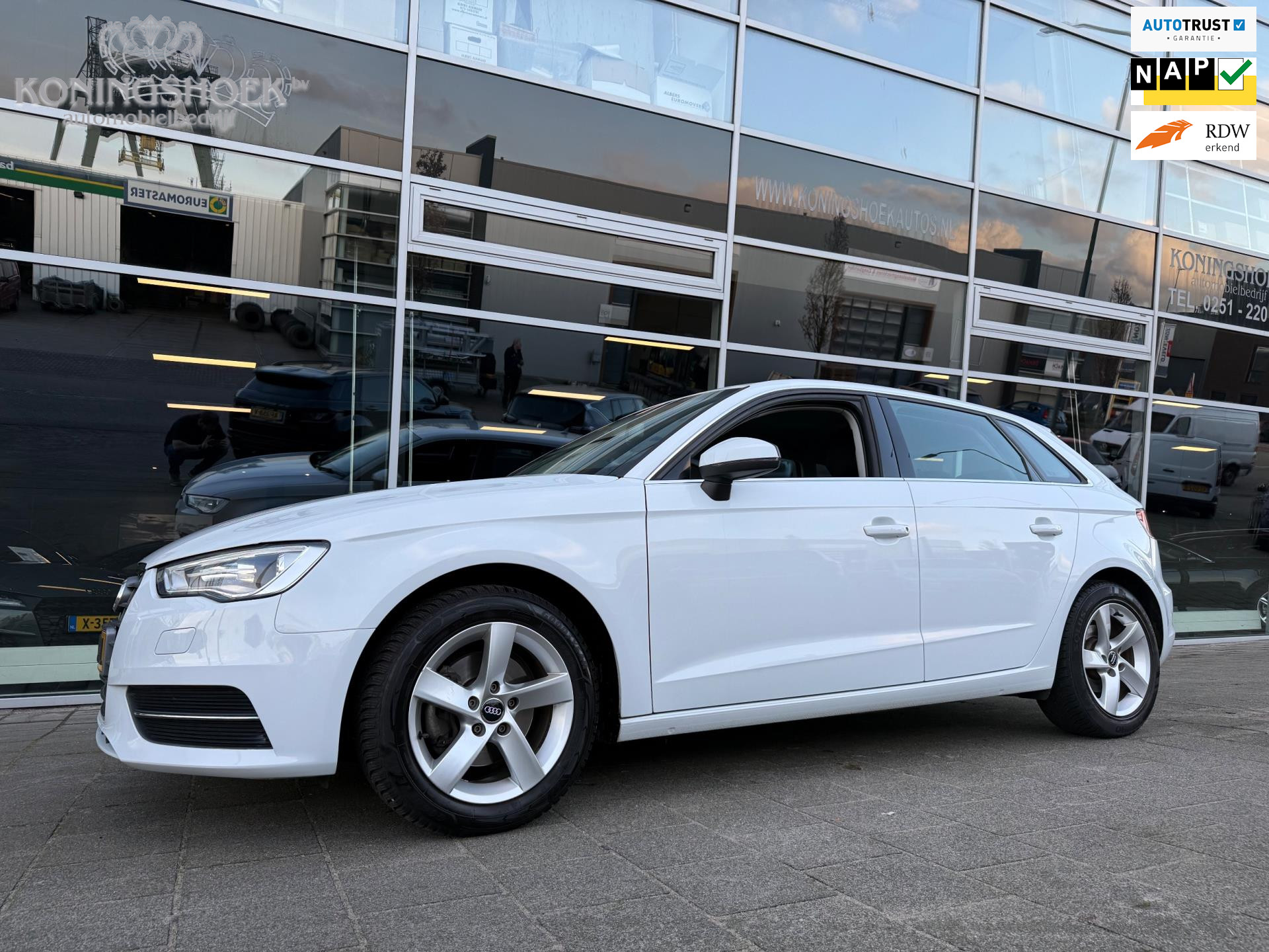 Audi A3 Sportback 1.4 TFSI CoD Attraction Pro Line plus 2015 - voorkant