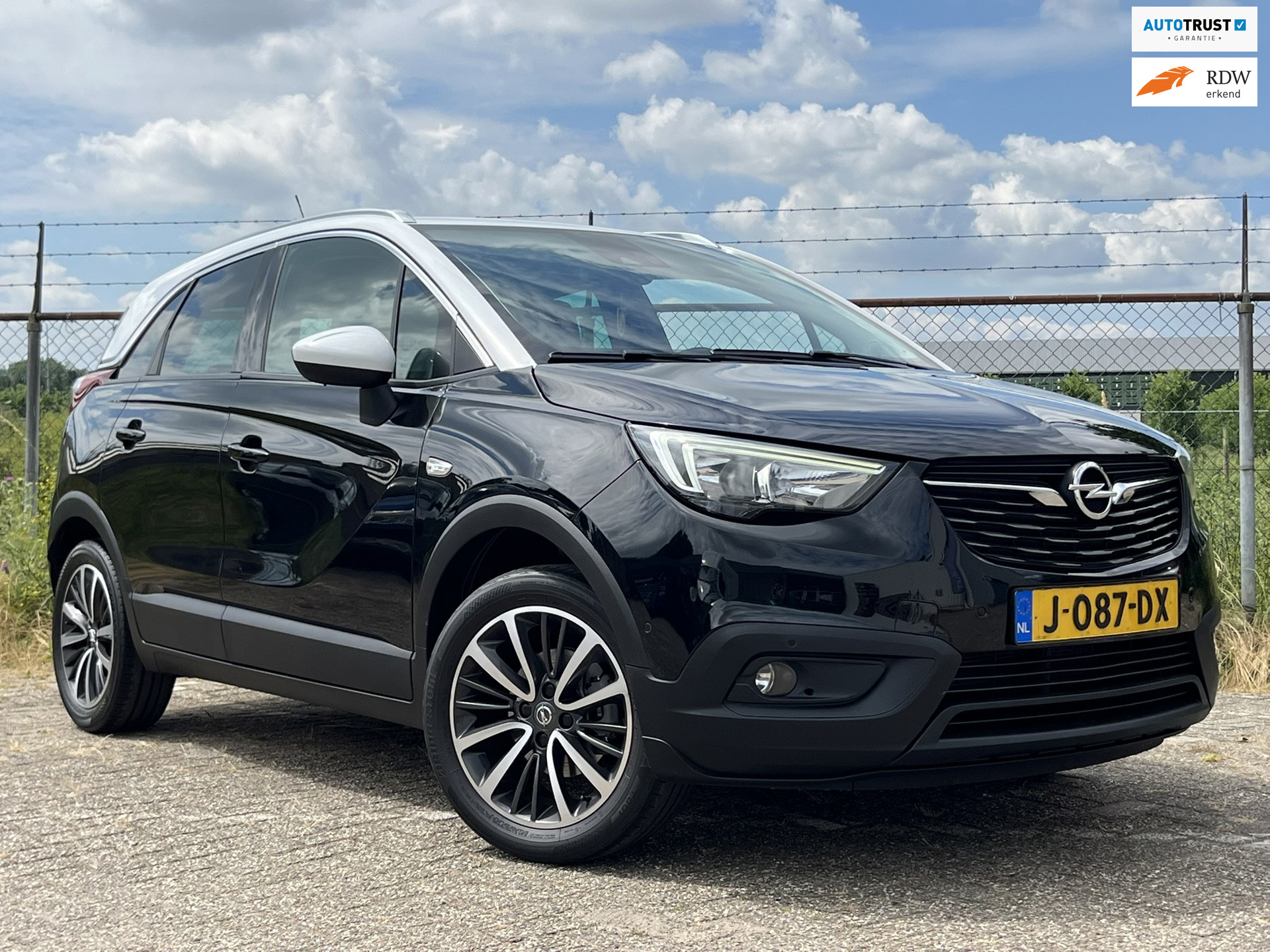 Opel Crossland X 1.2 Turbo Innovation Carplay Automaat 2019 - voorkant