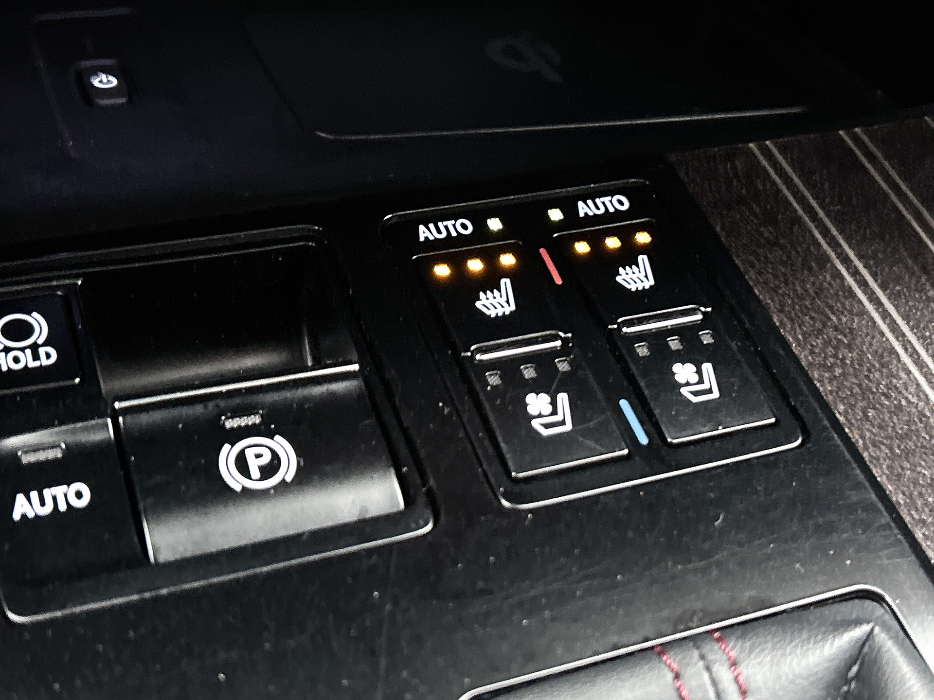 Foto van Lexus Lexus Rx450h