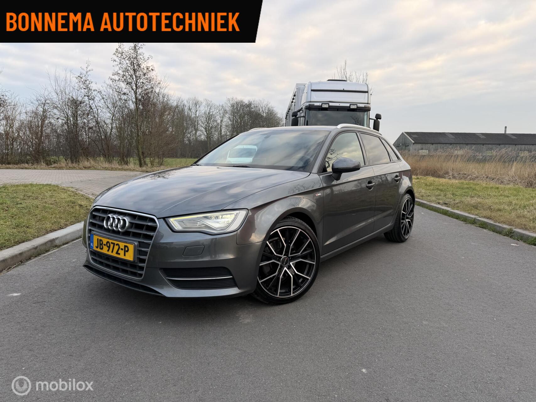Audi A3 Sportback S-Line 1.4 TFSI CoD Ambition 2015 - voorkant
