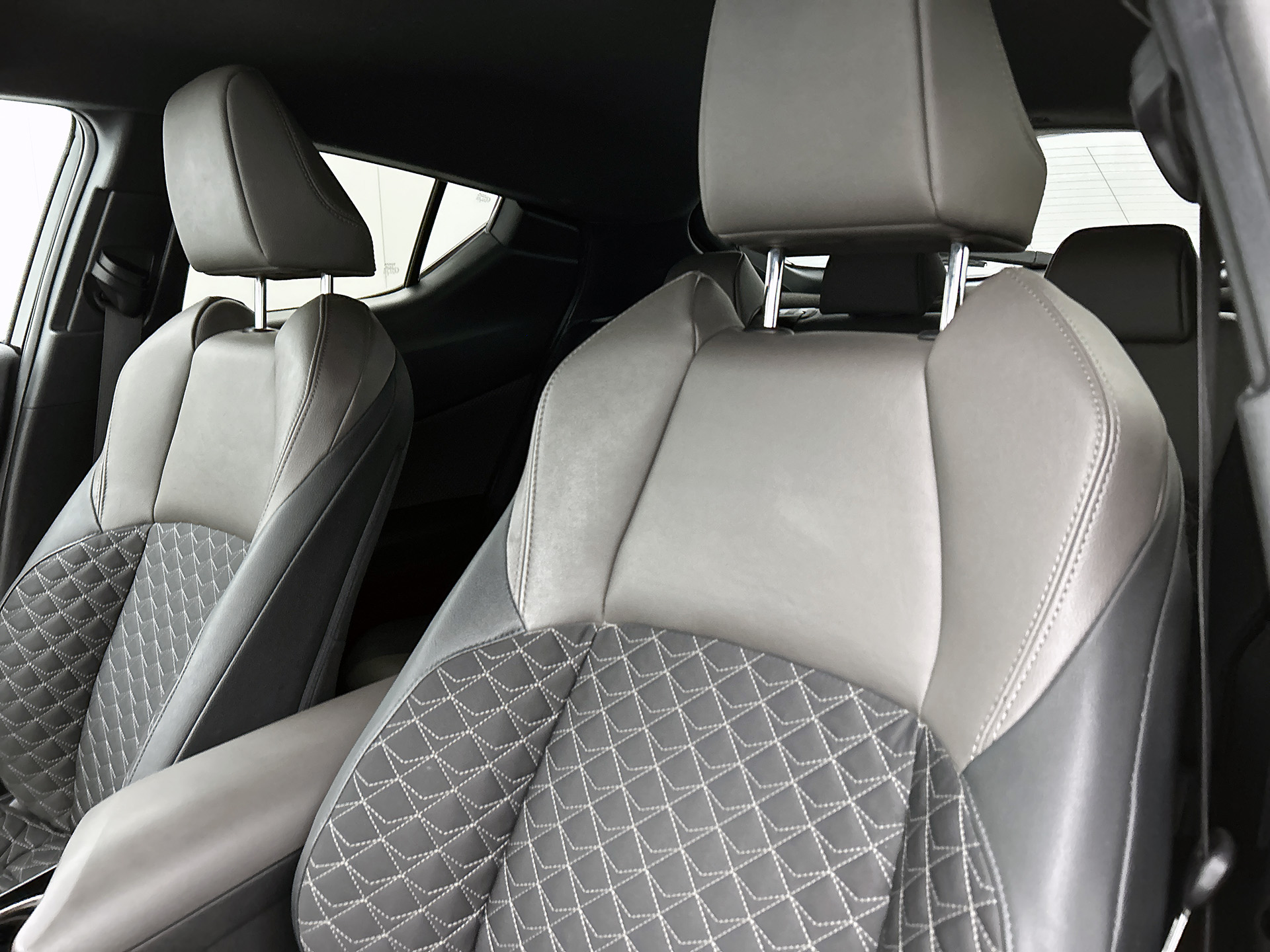Foto van Toyota Toyota C-hr