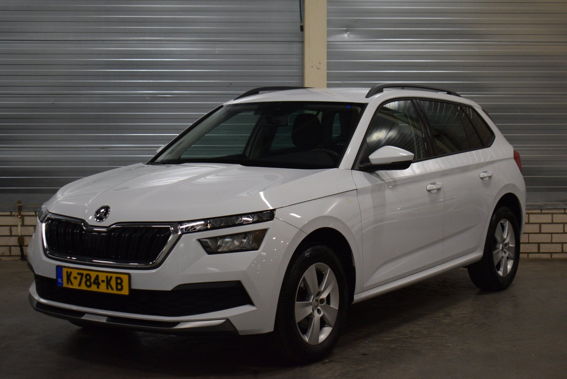 Skoda Kamiq 1.0 TSI Ambition + Virtual Cockpit|Led Verlichting| Android Apple-Carplay|Navigatie|Trekhaak|Parkeersensoren| 2021 - voorkant