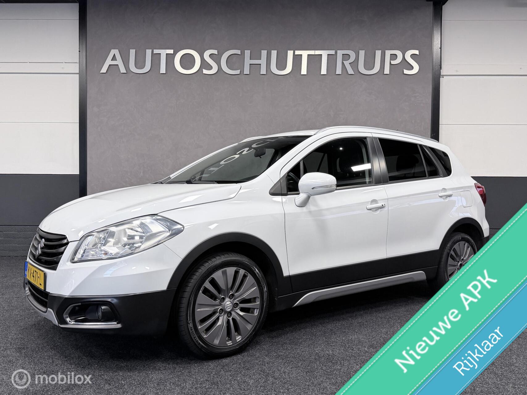 Suzuki Sx4 1.6 Exclusive CLIMA / CRUISE / KEYLESS / LMV / NAP / PARELMOER 2016 - voorkant