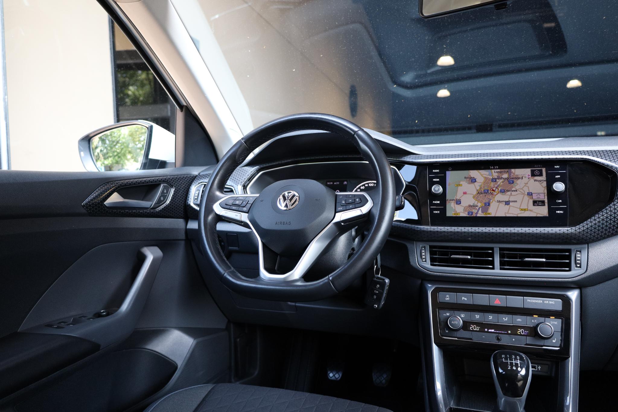 Foto van Volkswagen T-cross