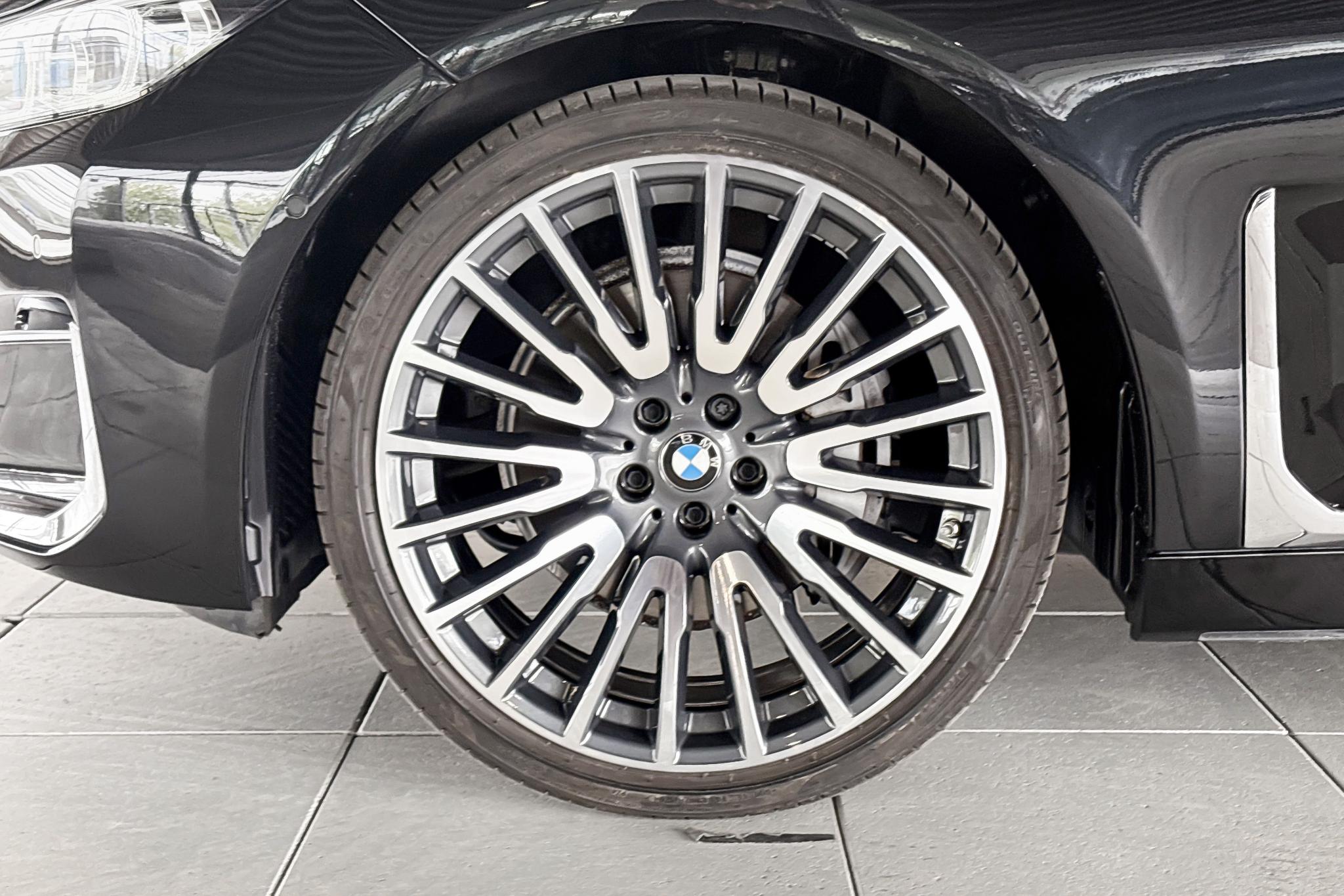 Foto van BMW 730d