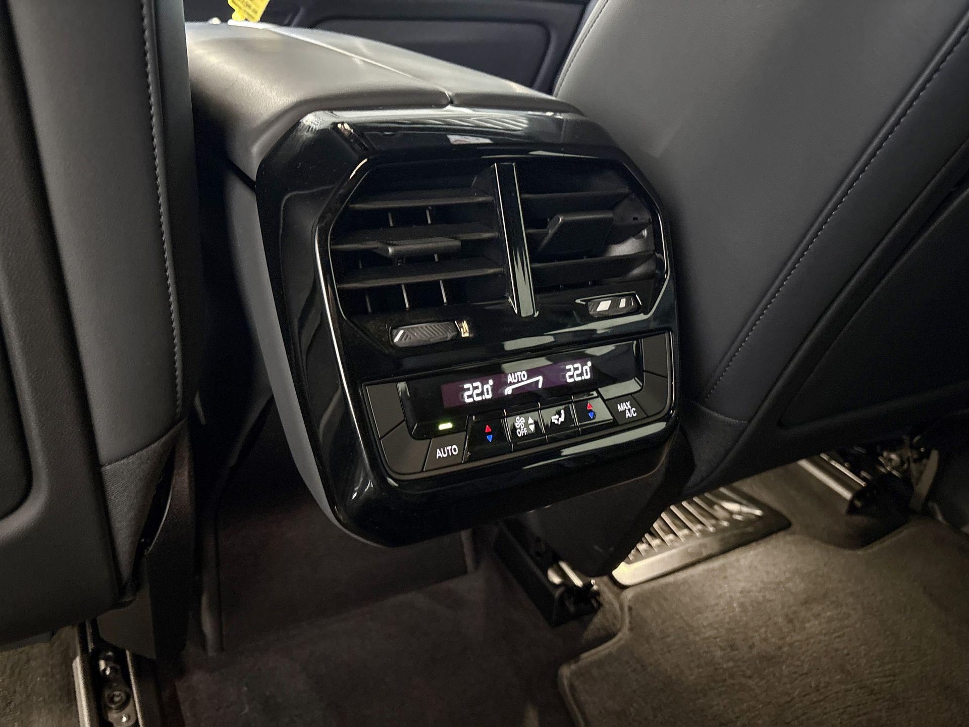 Foto van BMW Ix Xdrive40