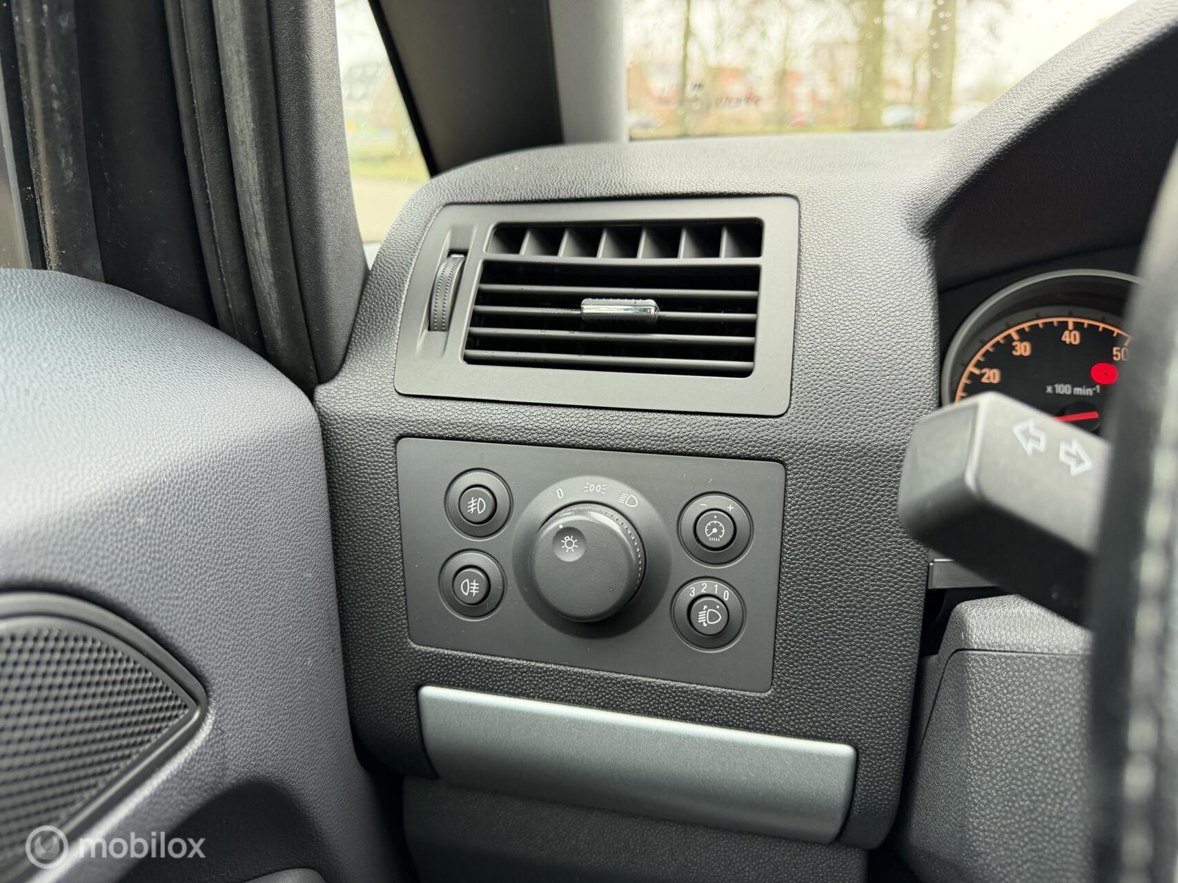 Foto van Opel Zafira